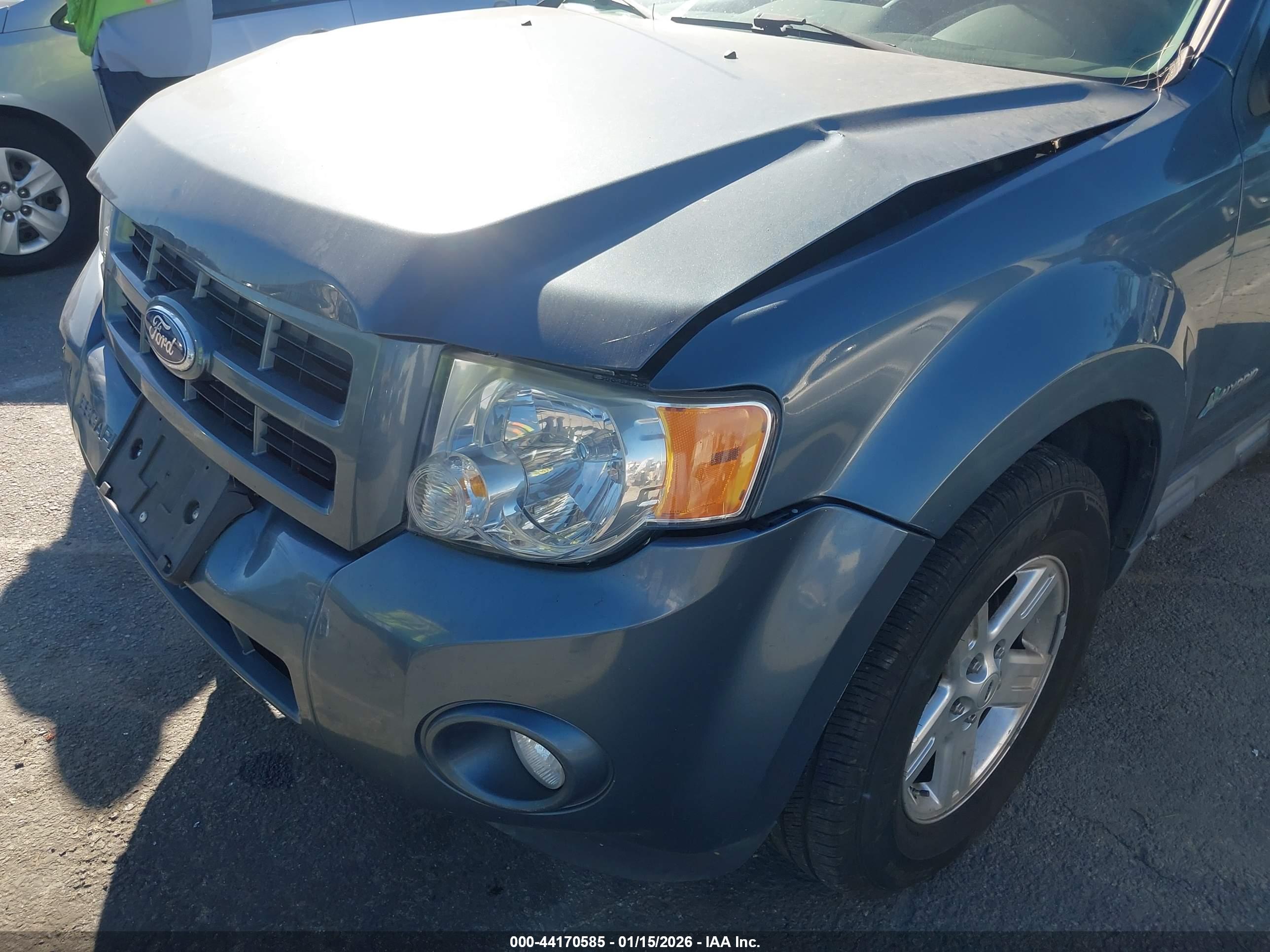 FORD ESCAPE image 6