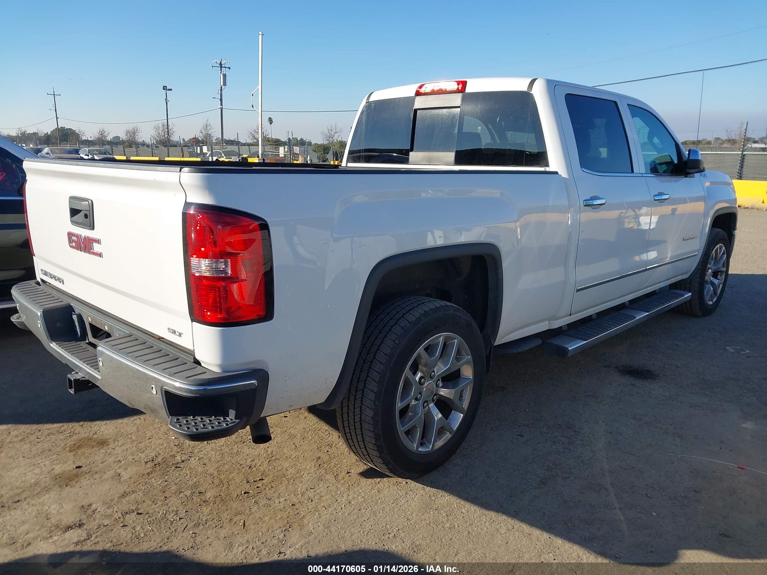 GMC SIERRA image 4