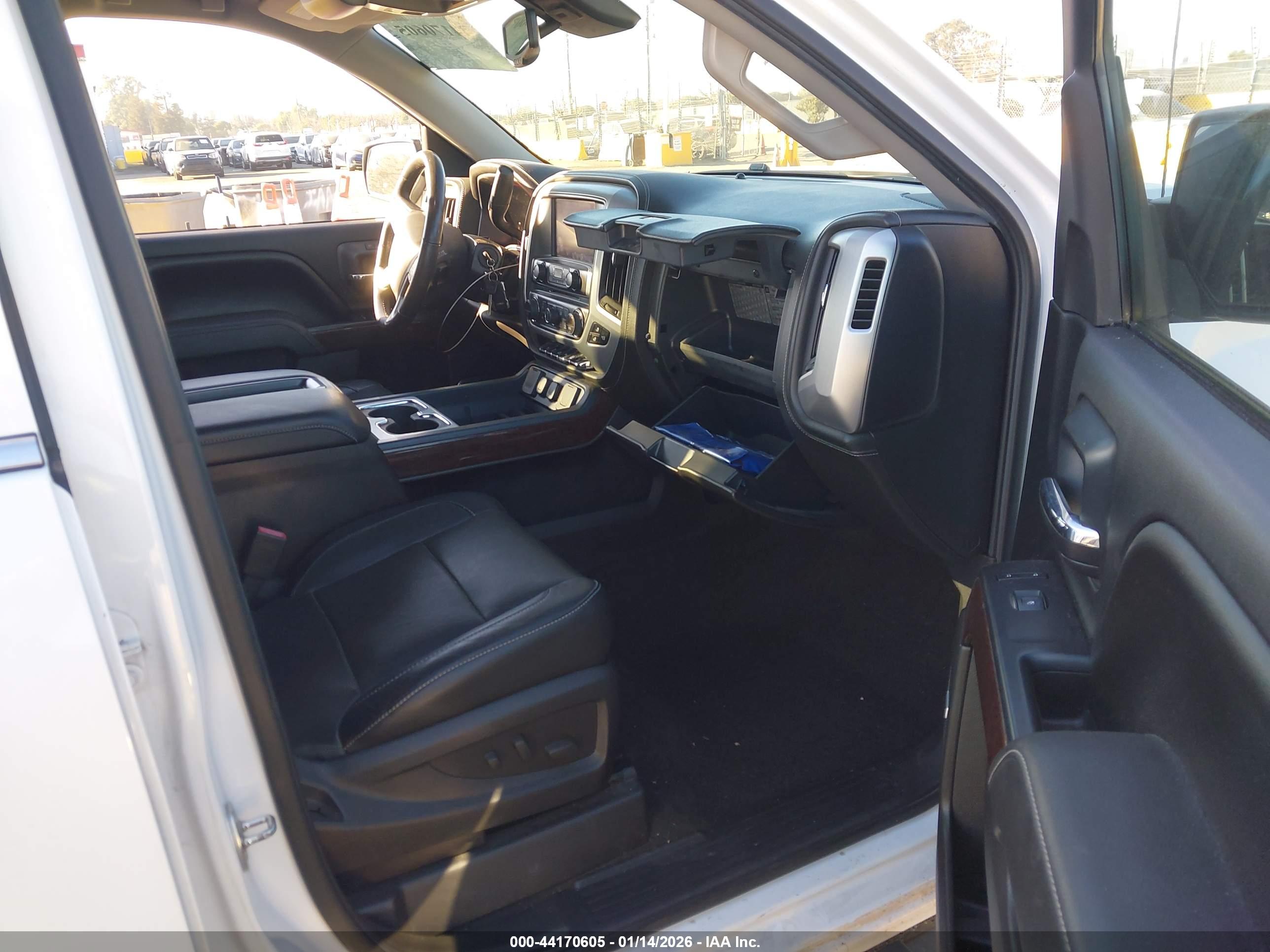 GMC SIERRA image 5