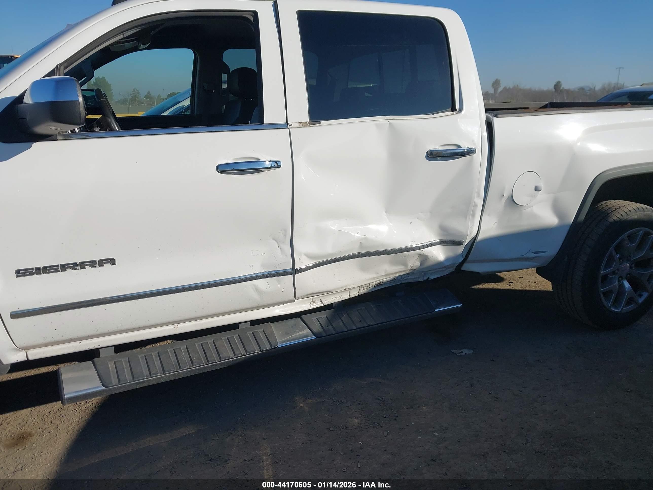 GMC SIERRA image 6