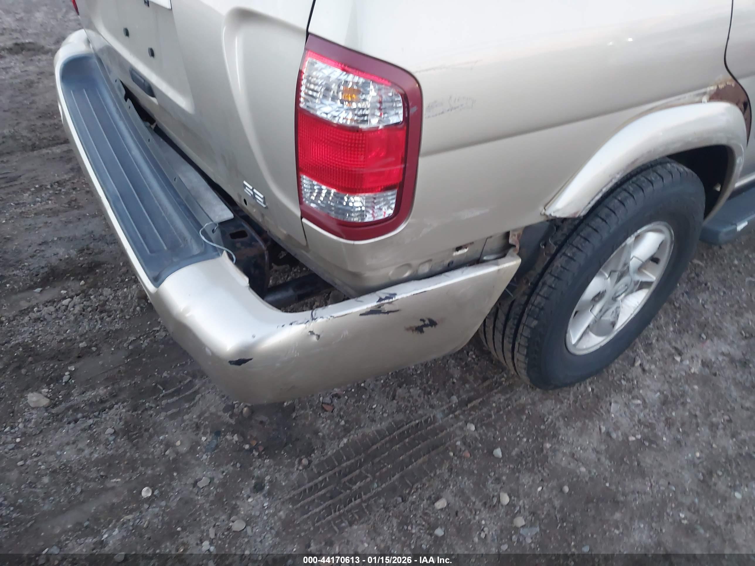 NISSAN PATHFINDER image 6