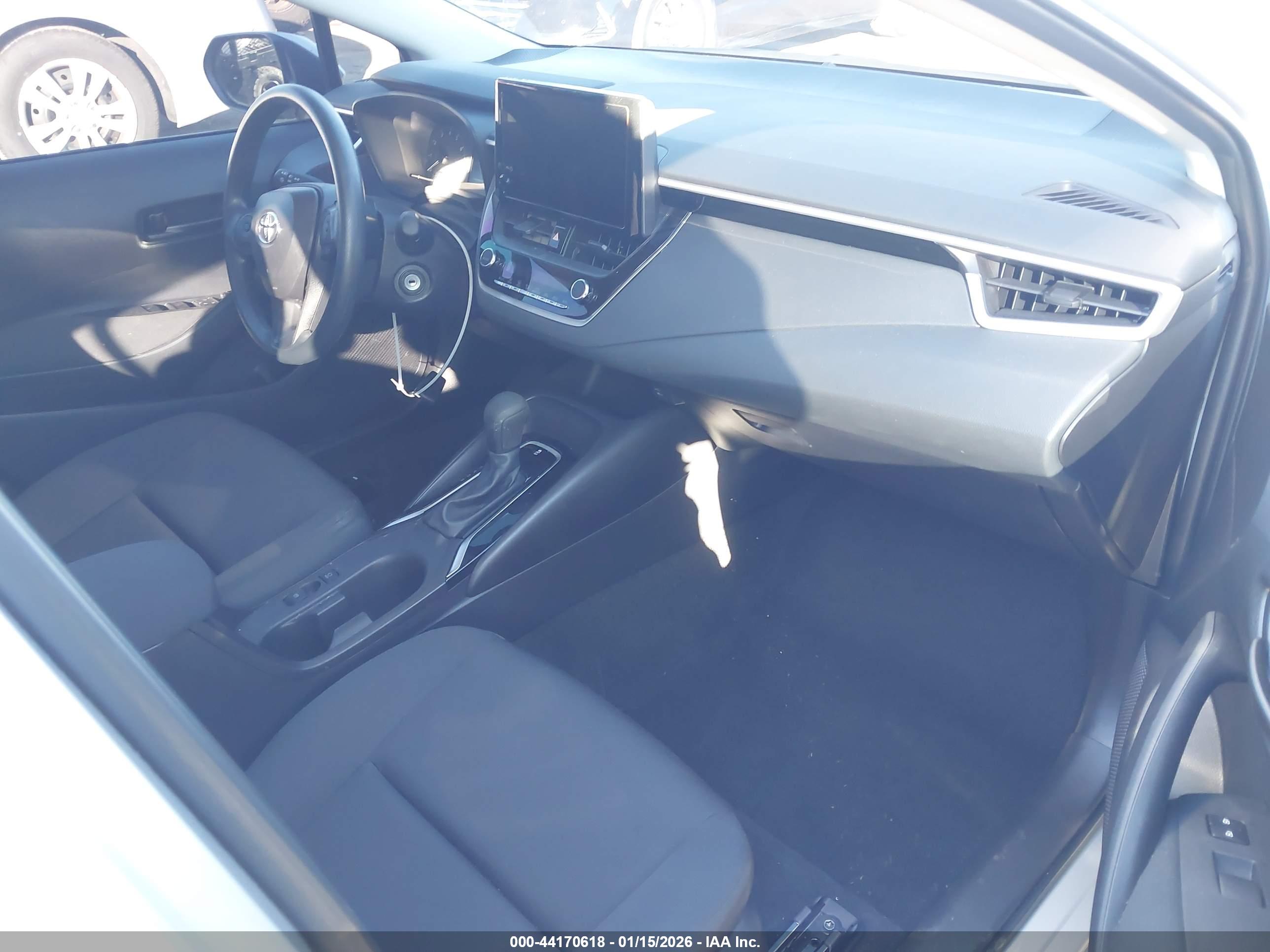 TOYOTA COROLLA image 5