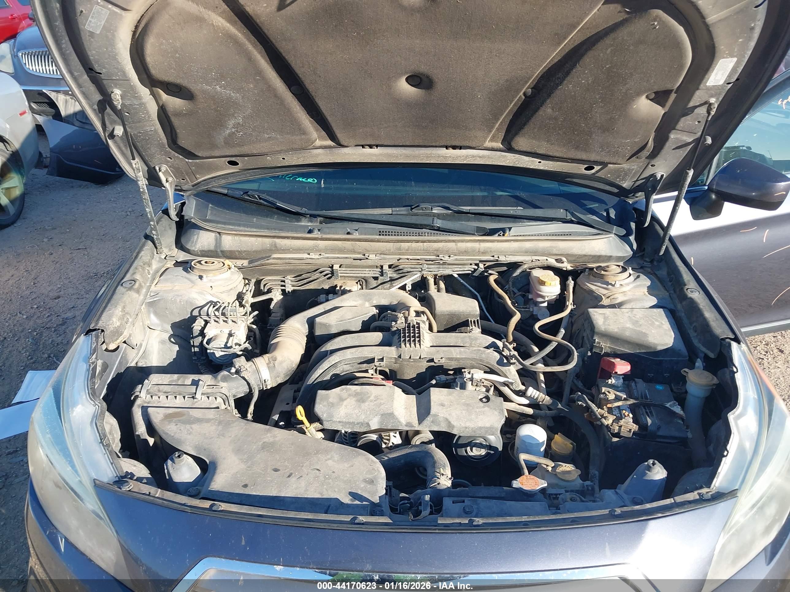 SUBARU OUTBACK image 10
