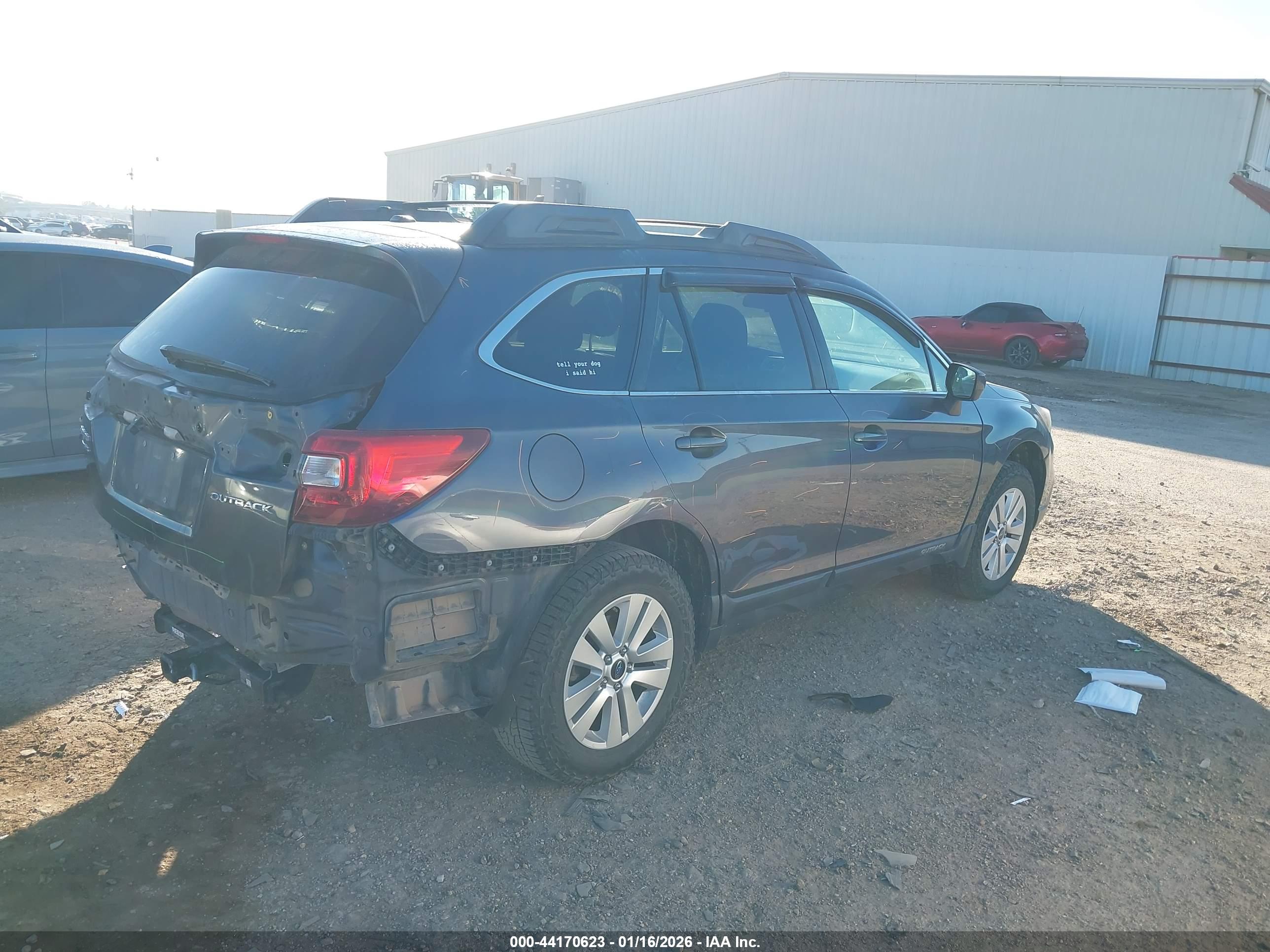 SUBARU OUTBACK image 4