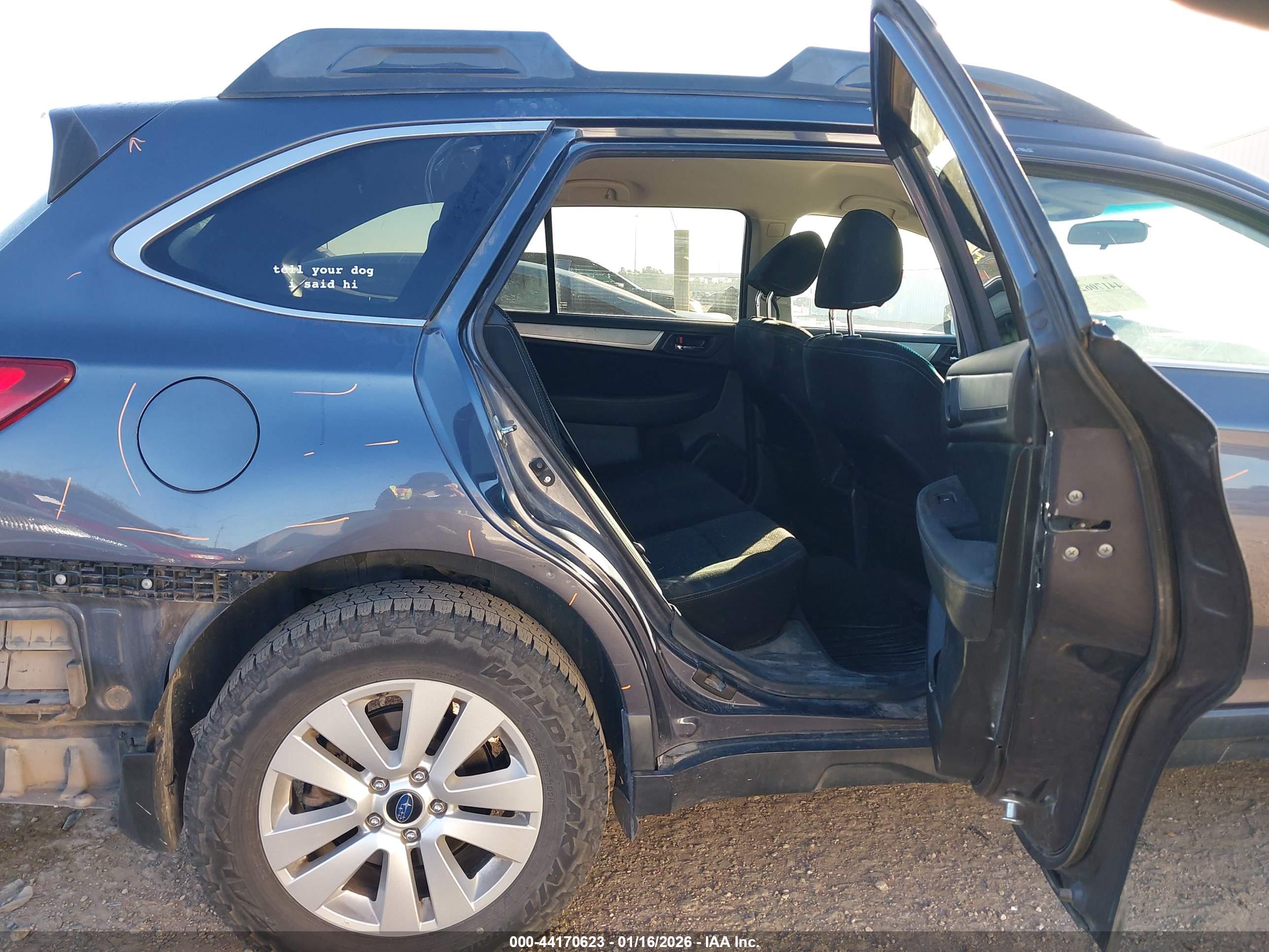 SUBARU OUTBACK image 8