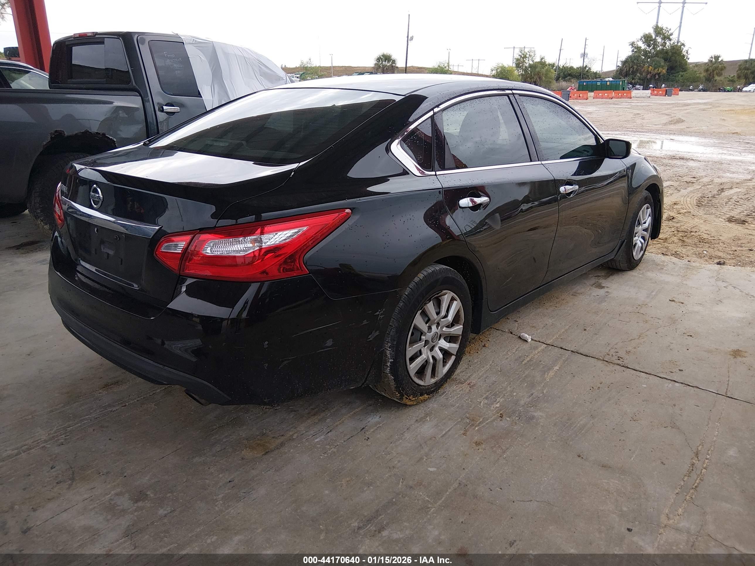 NISSAN ALTIMA image 4
