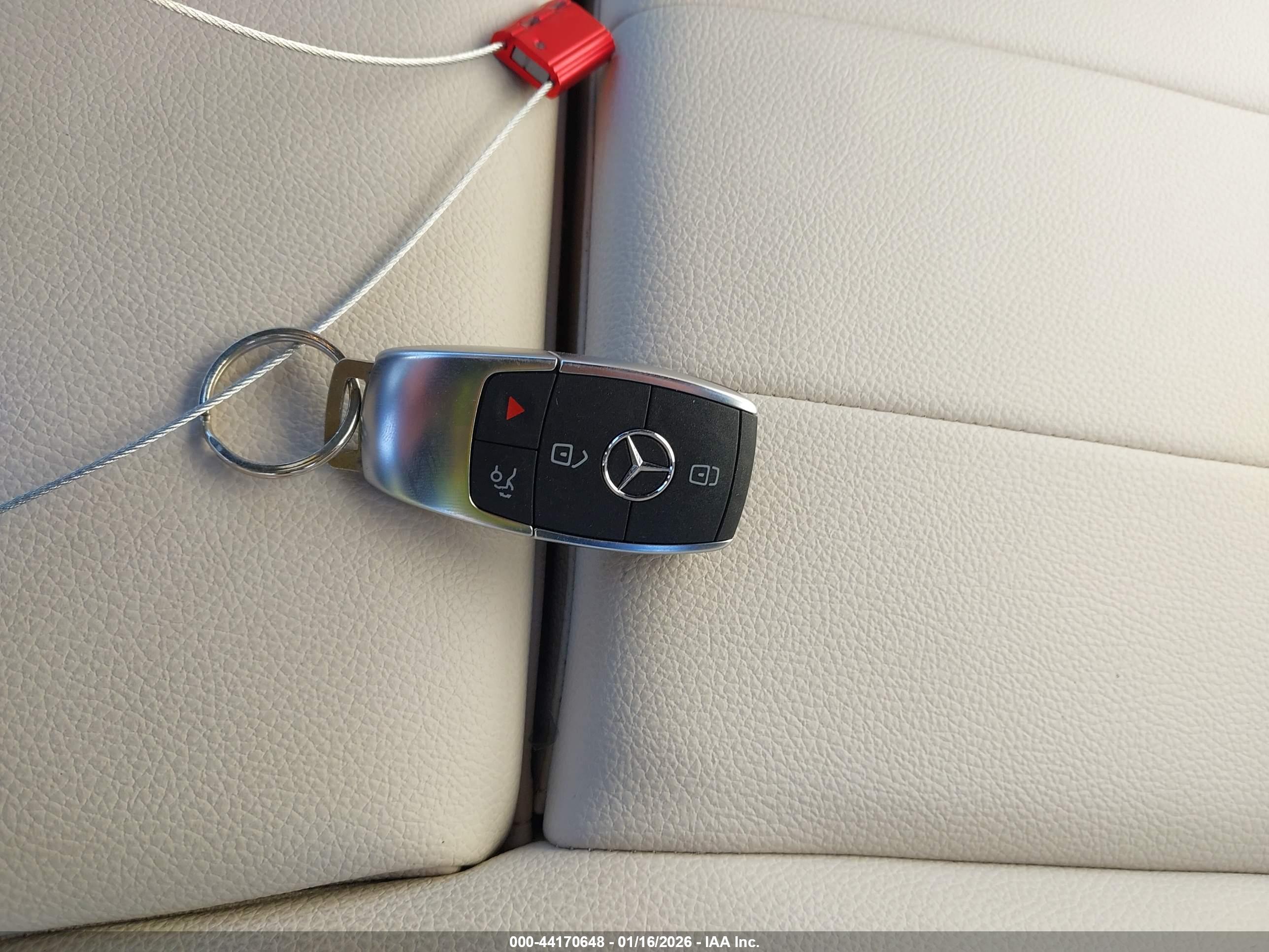 MERCEDES-BENZ CLA image 11