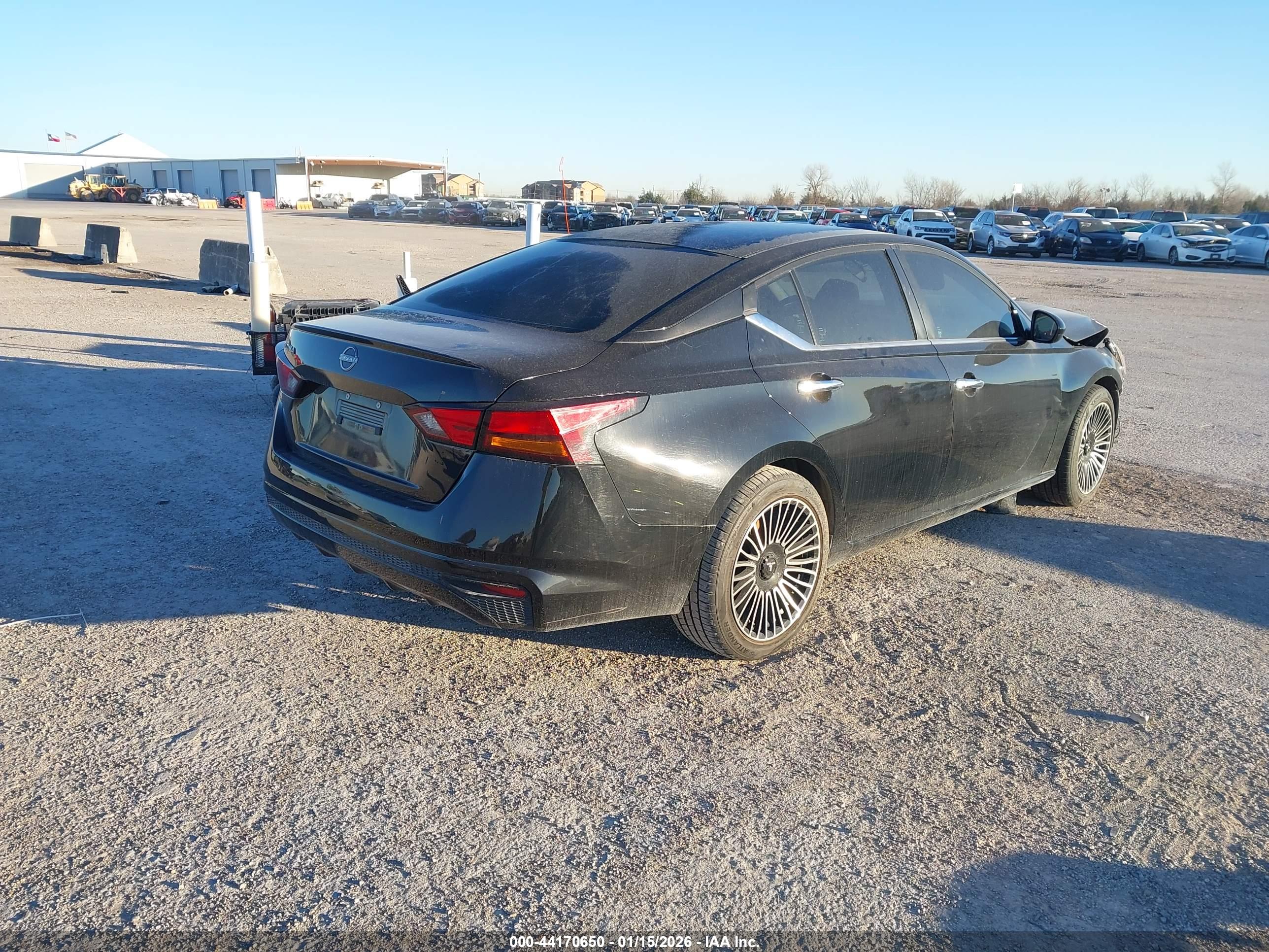 NISSAN ALTIMA image 4