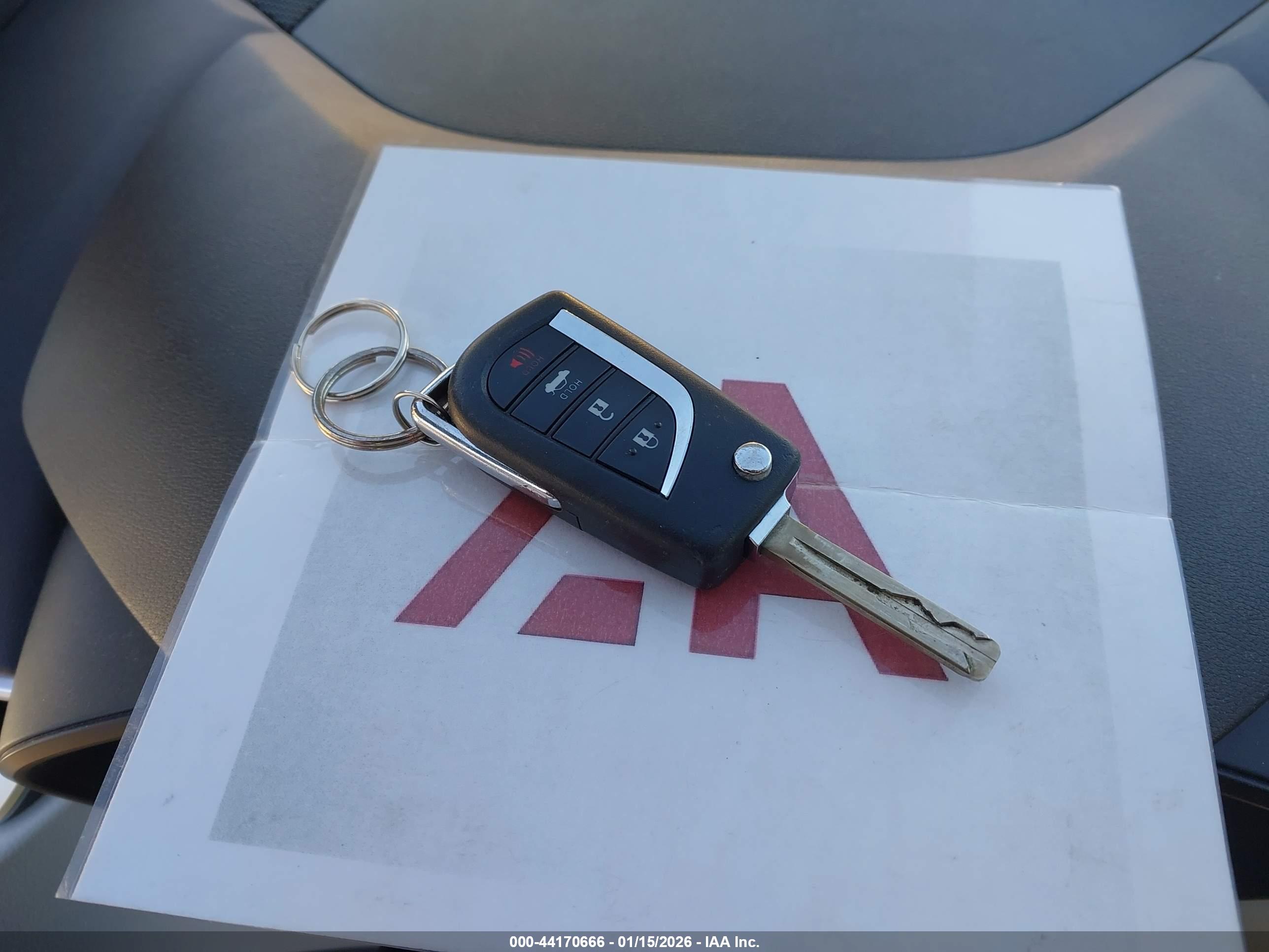 TOYOTA COROLLA image 11