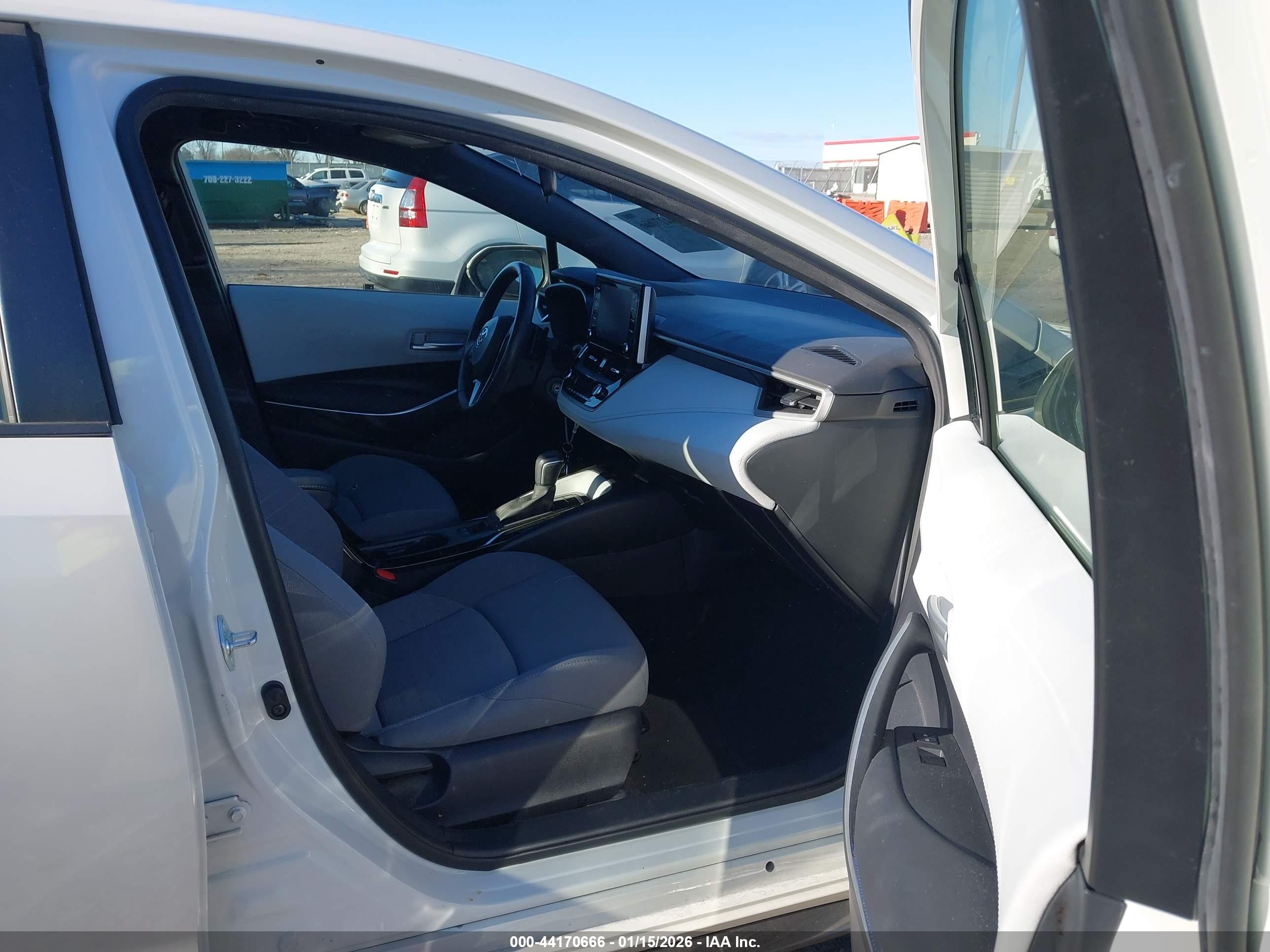 TOYOTA COROLLA image 5