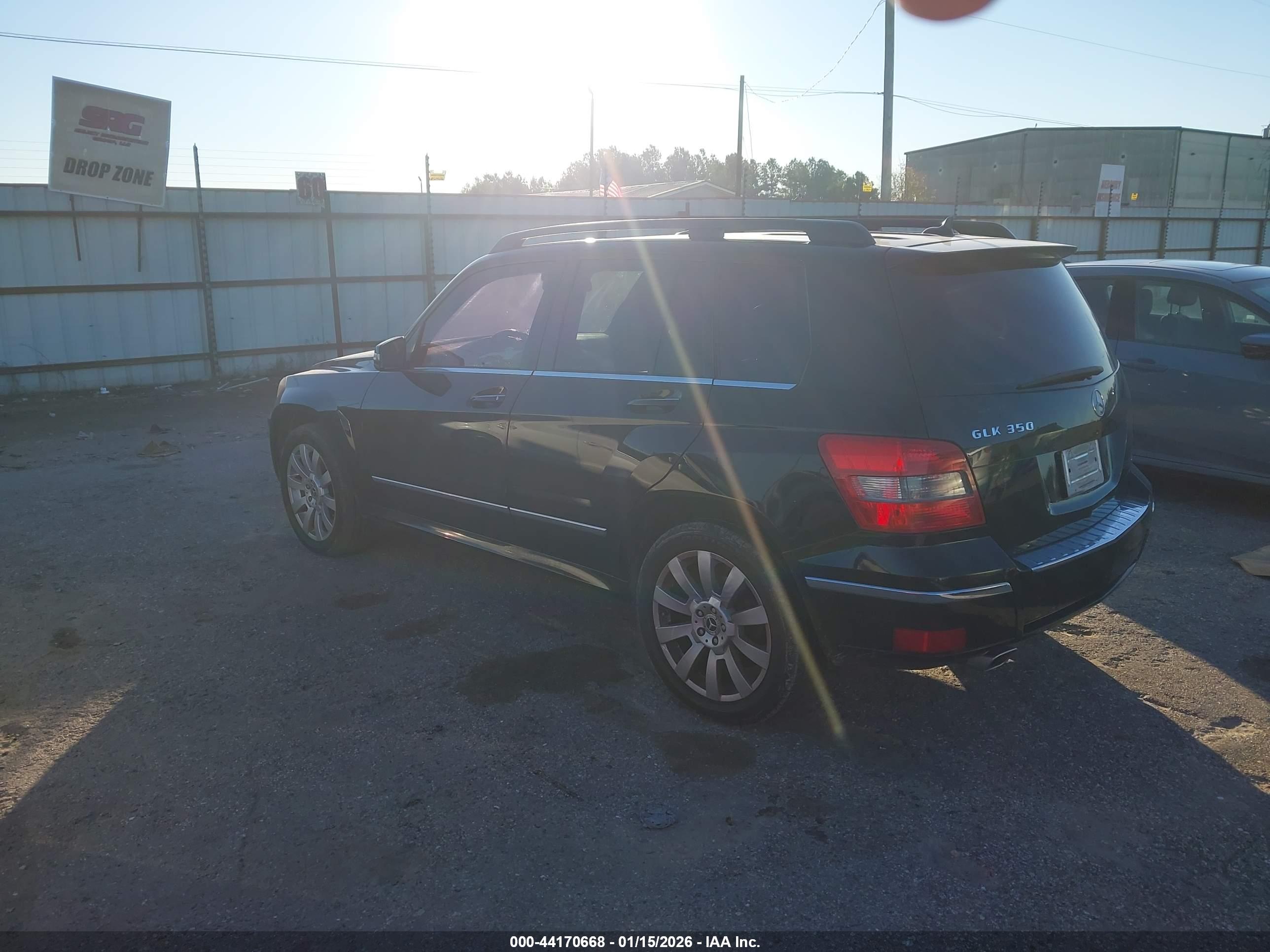 MERCEDES-BENZ GLK image 3