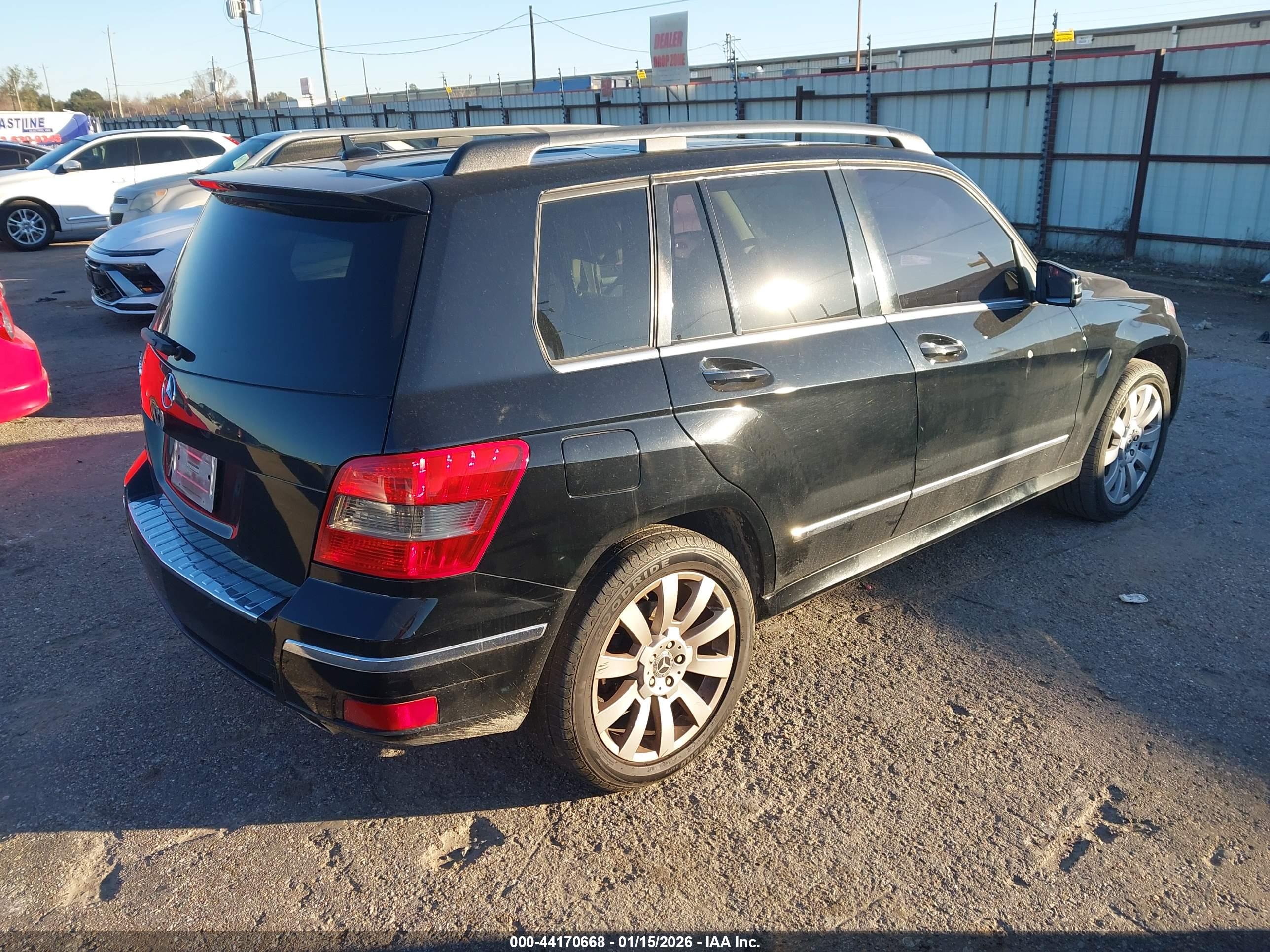 MERCEDES-BENZ GLK image 4