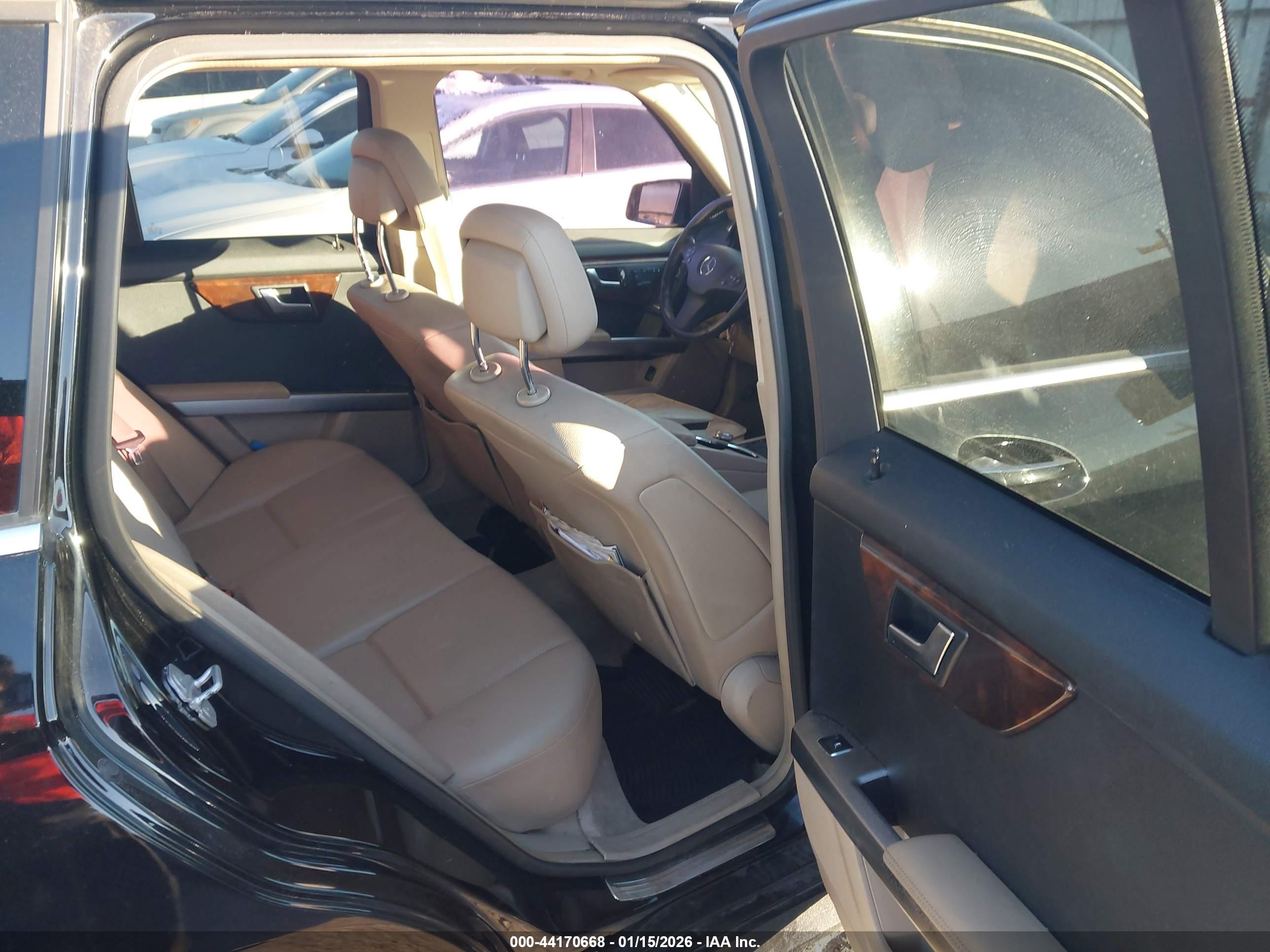 MERCEDES-BENZ GLK image 8