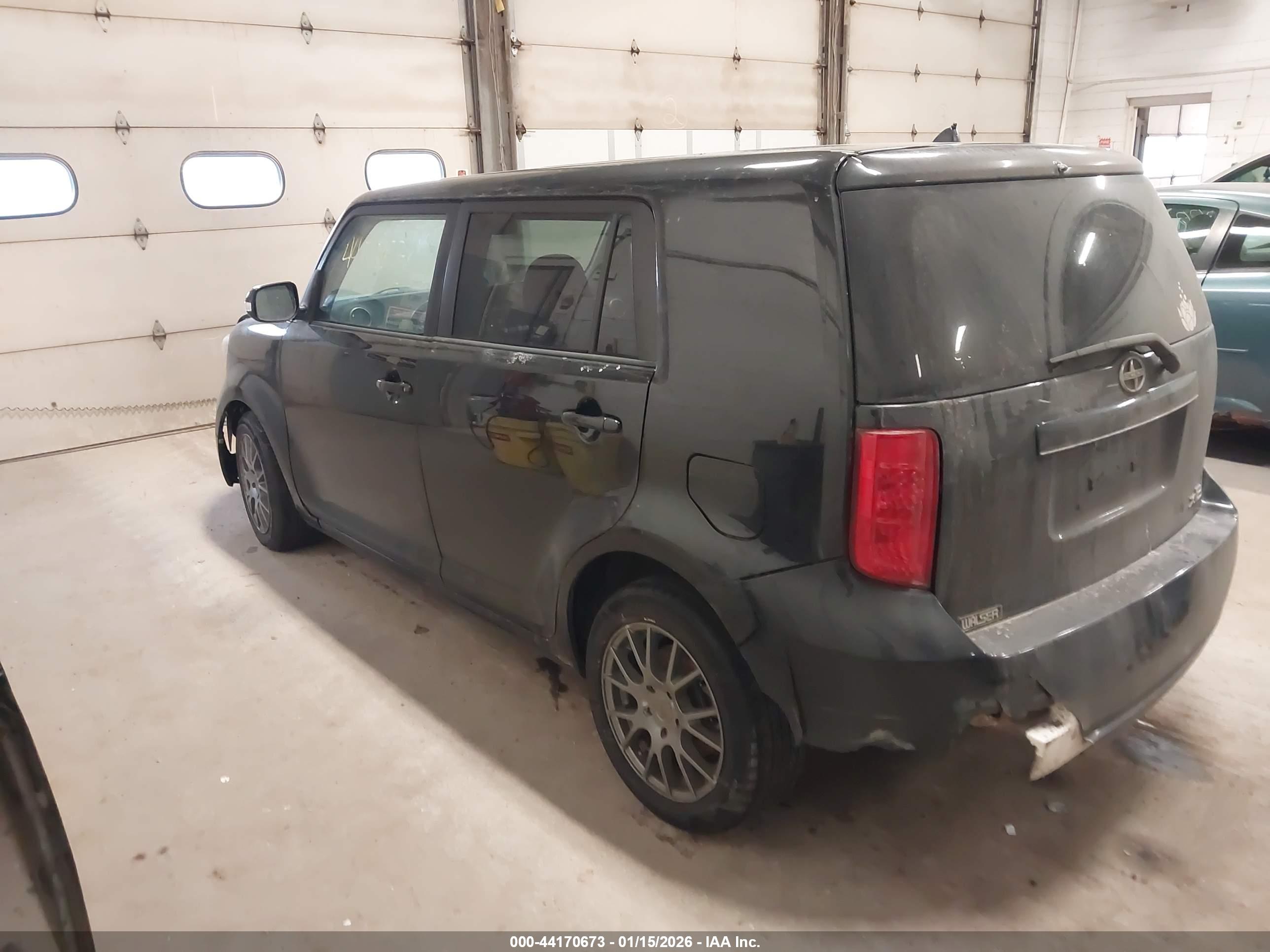 SCION XB image 3