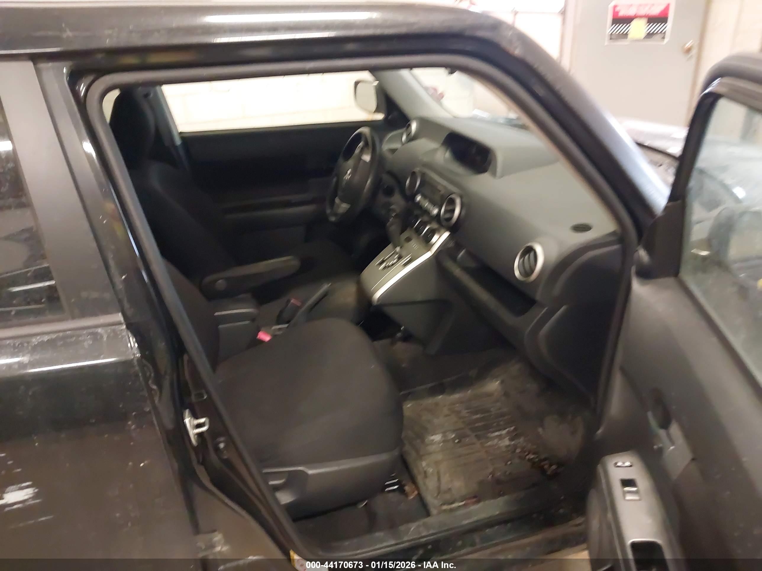 SCION XB image 5