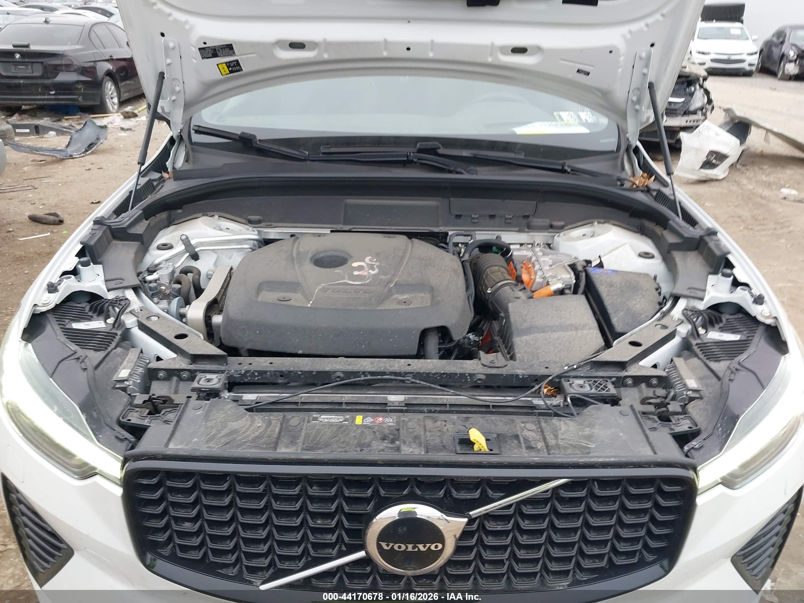 VOLVO XC60 image 10