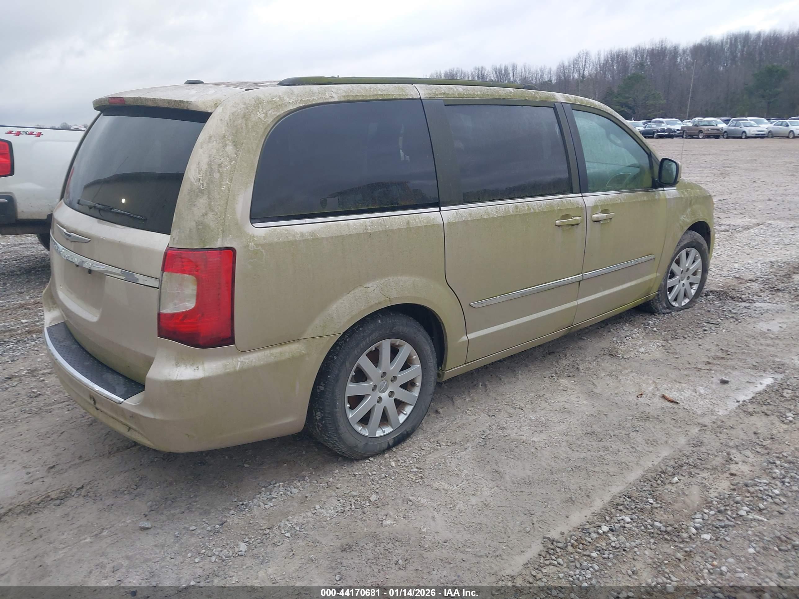 CHRYSLER TOWN image 4