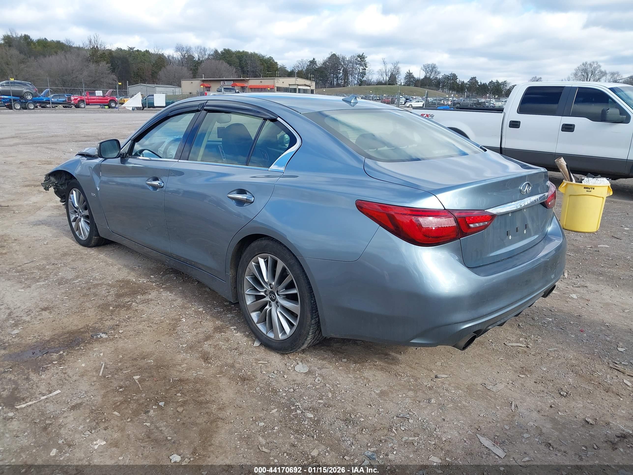INFINITI Q50 image 3
