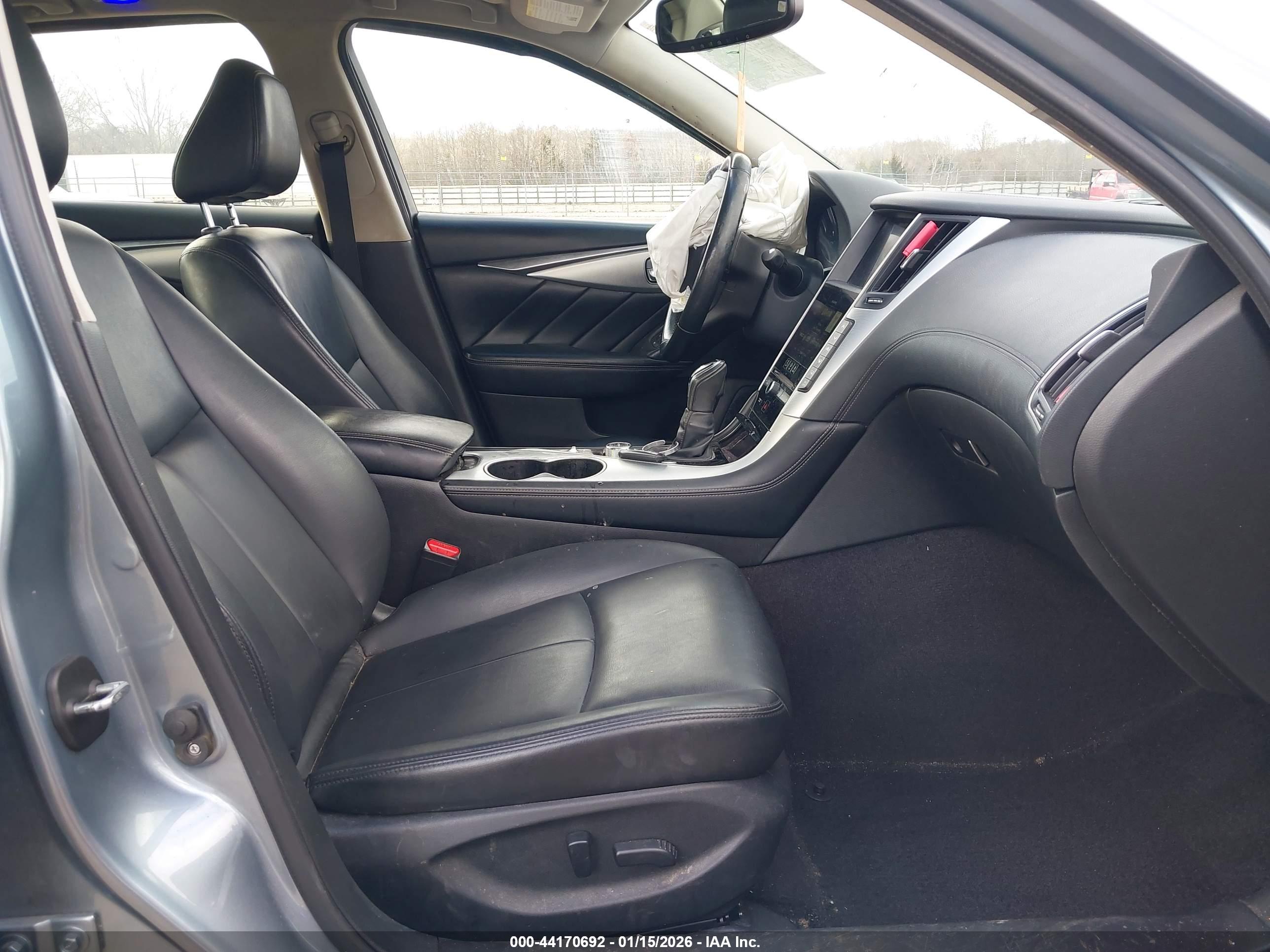 INFINITI Q50 image 5