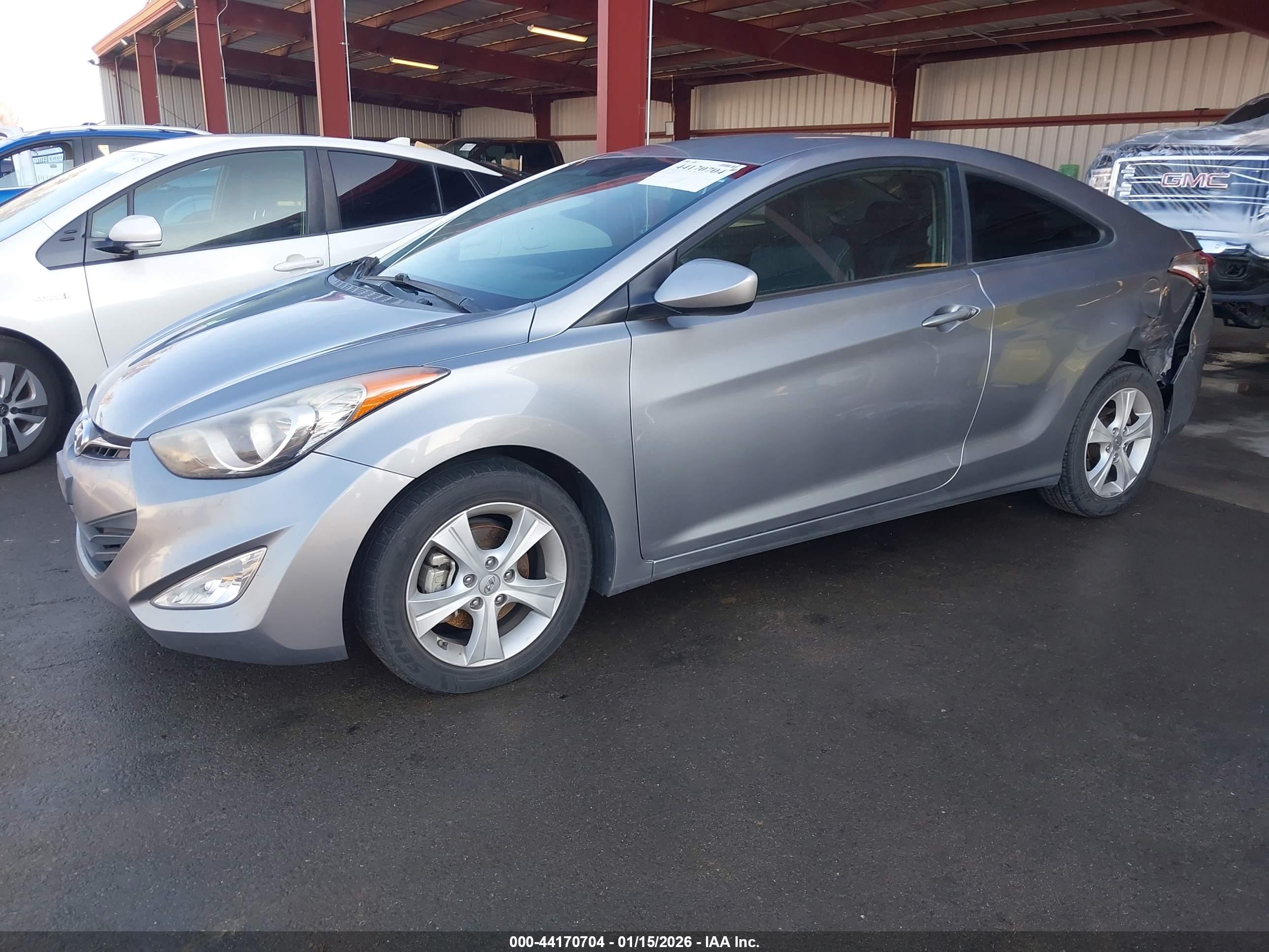 HYUNDAI ELANTRA image 2