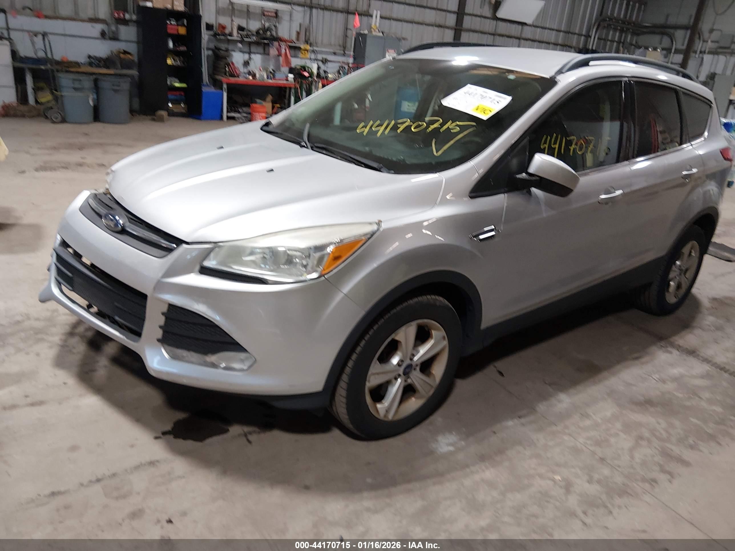 FORD ESCAPE image 2
