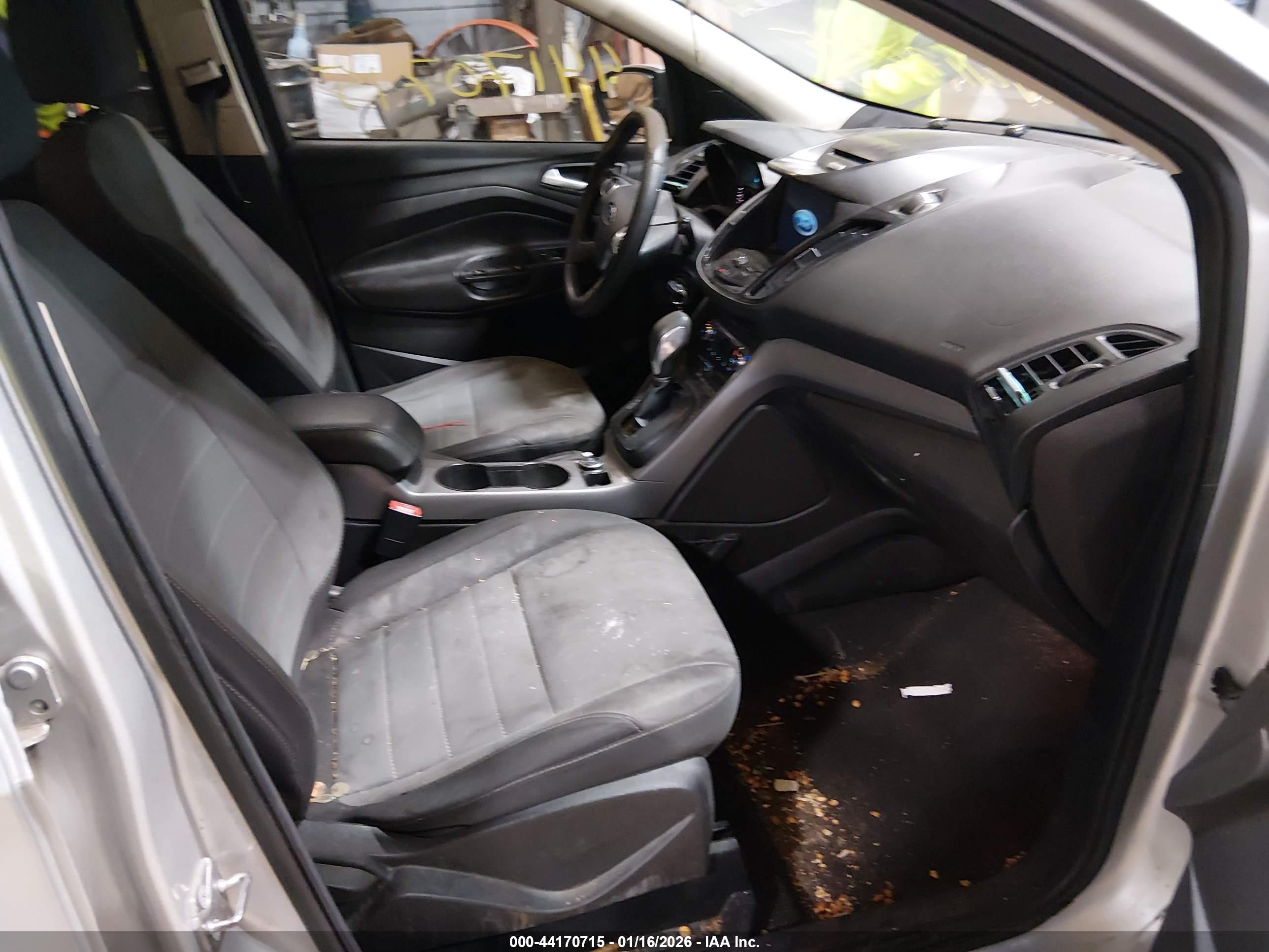 FORD ESCAPE image 5