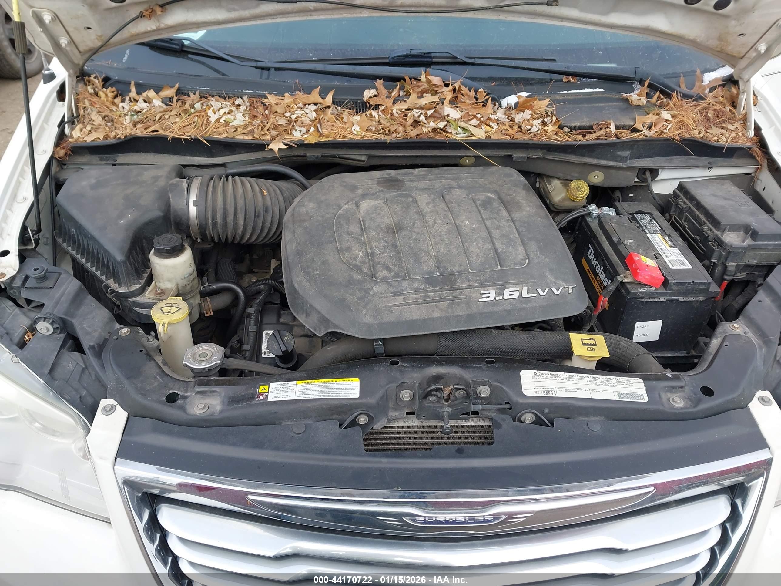 CHRYSLER TOWN image 10