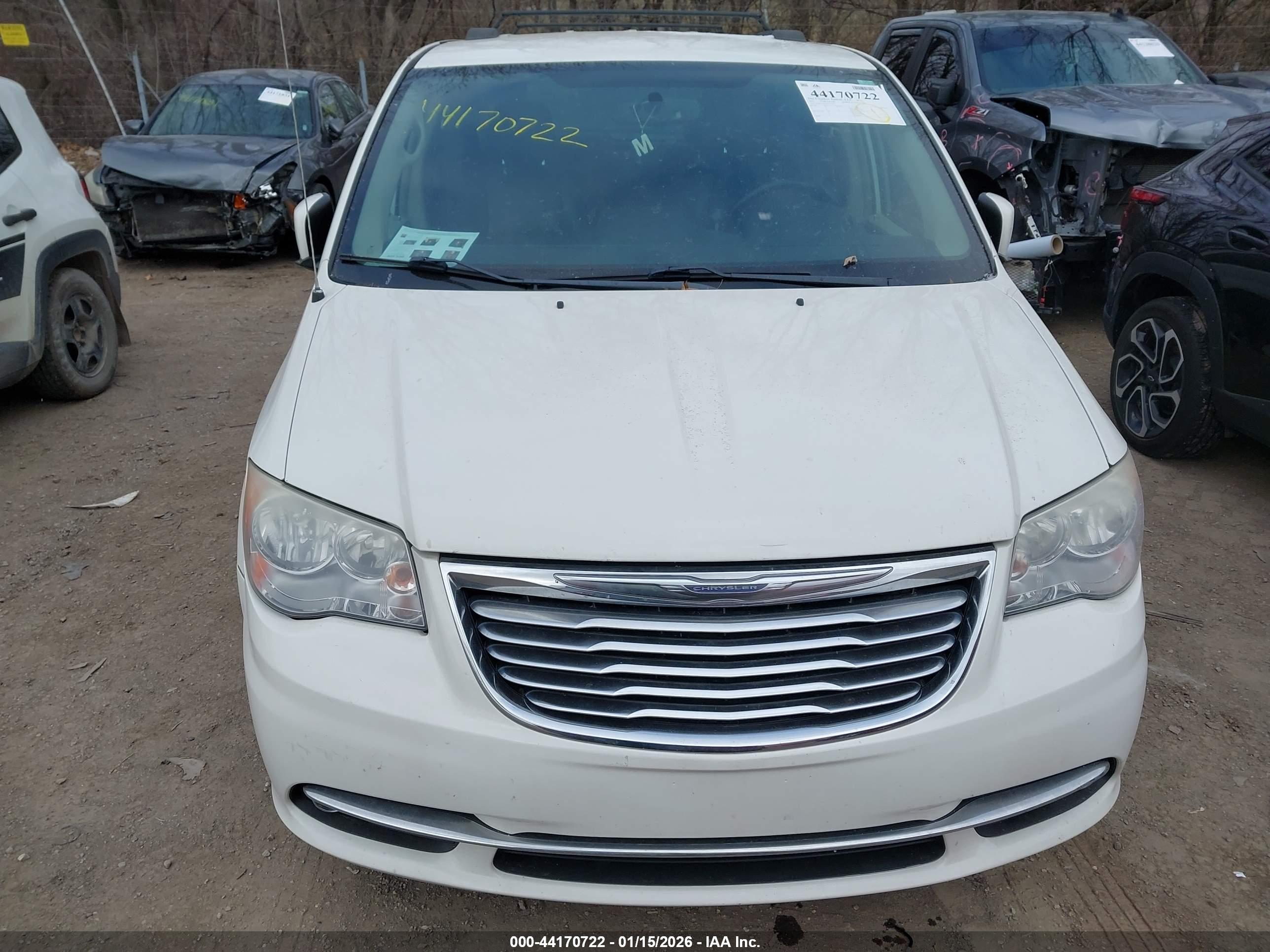 CHRYSLER TOWN image 6