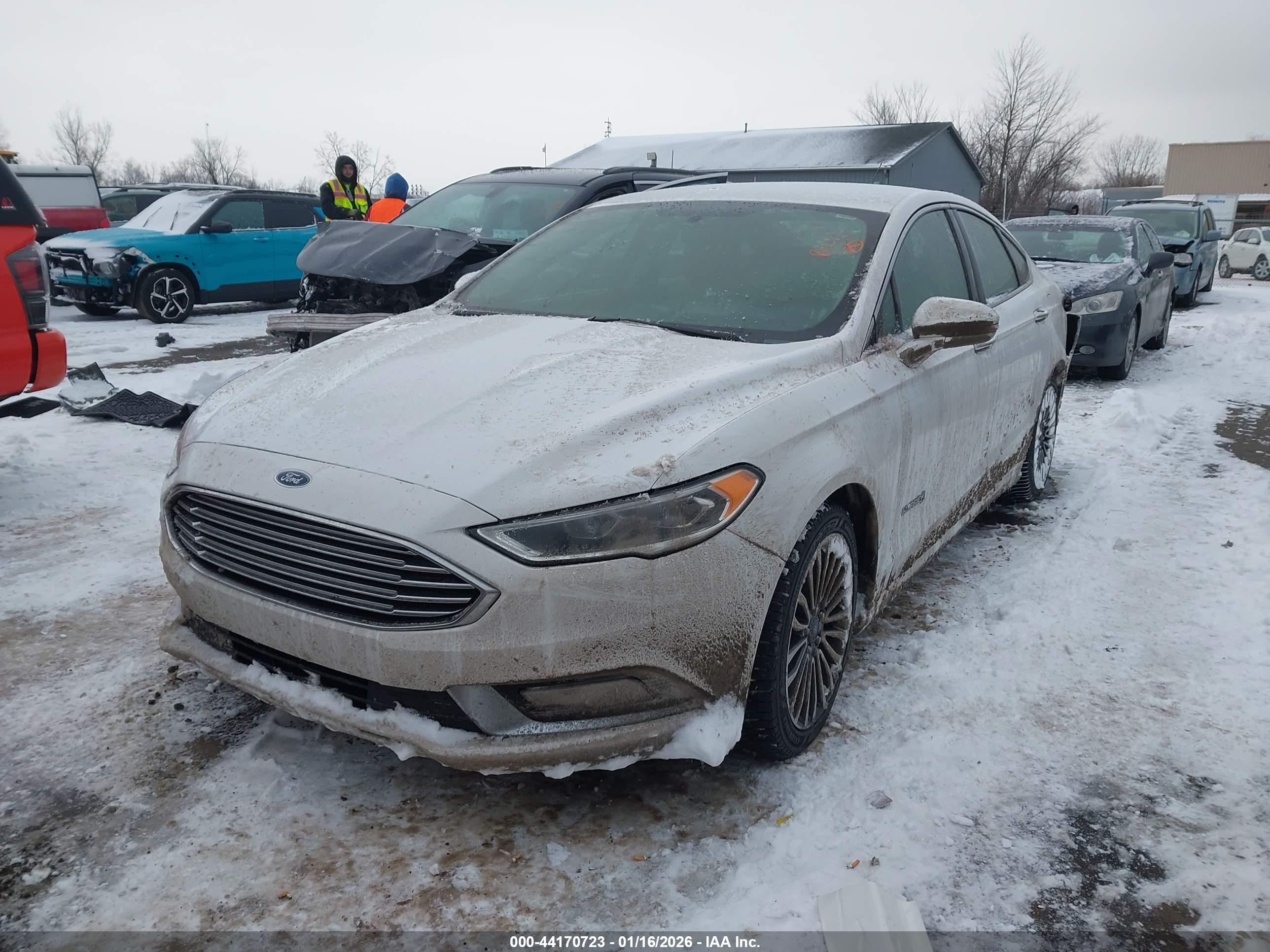 FORD FUSION image 2