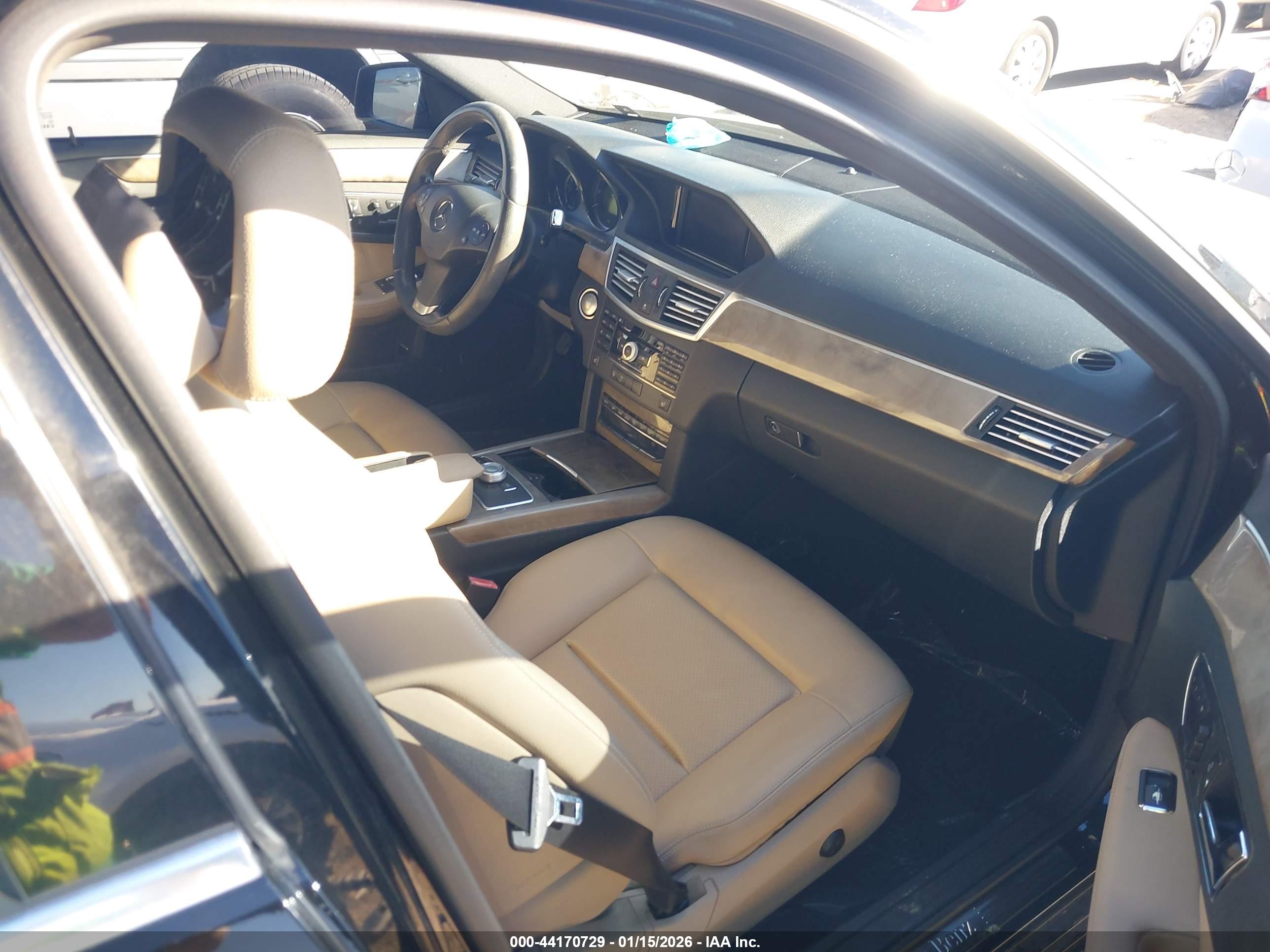 MERCEDES-BENZ E image 5