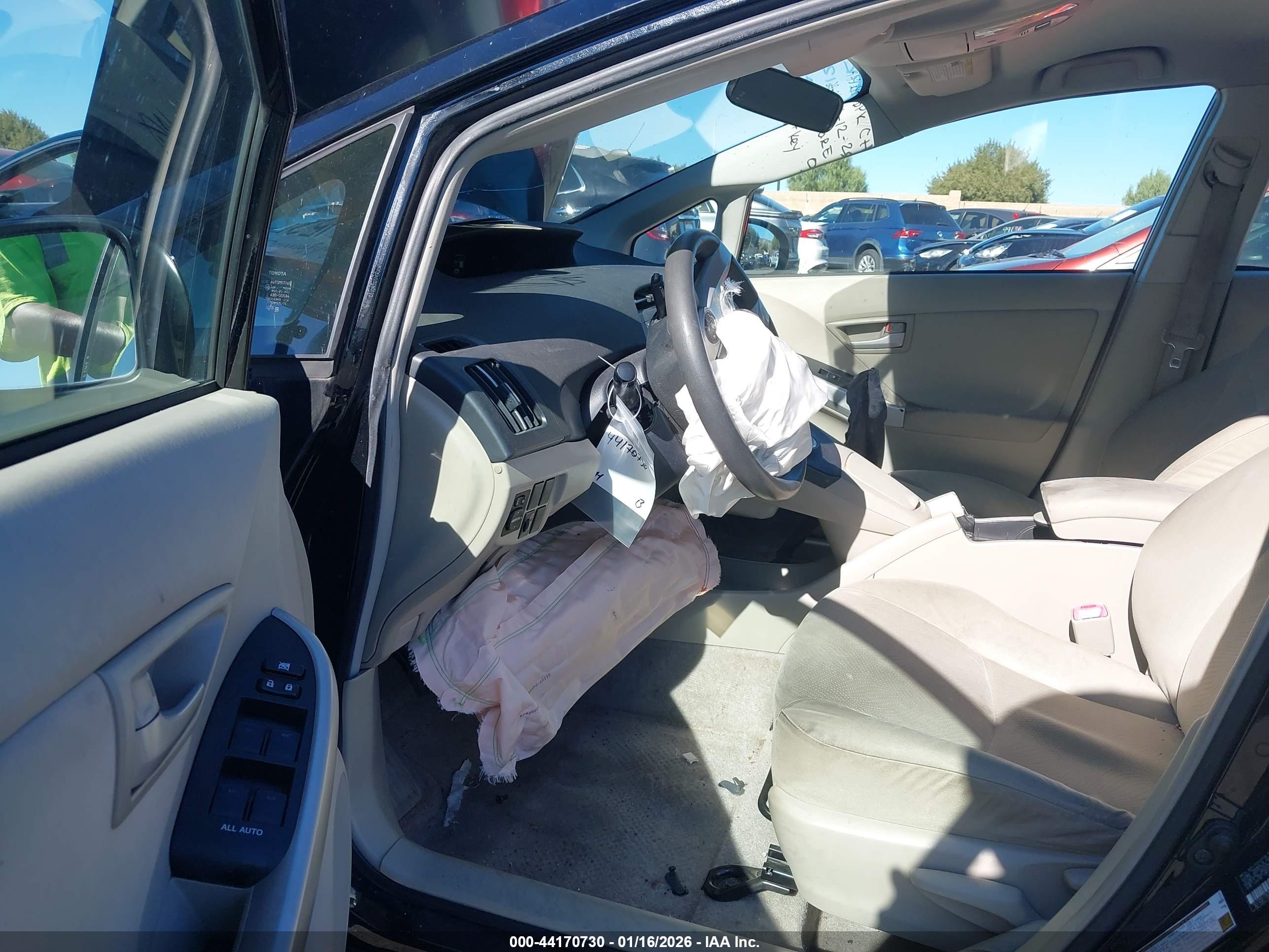 TOYOTA PRIUS image 5