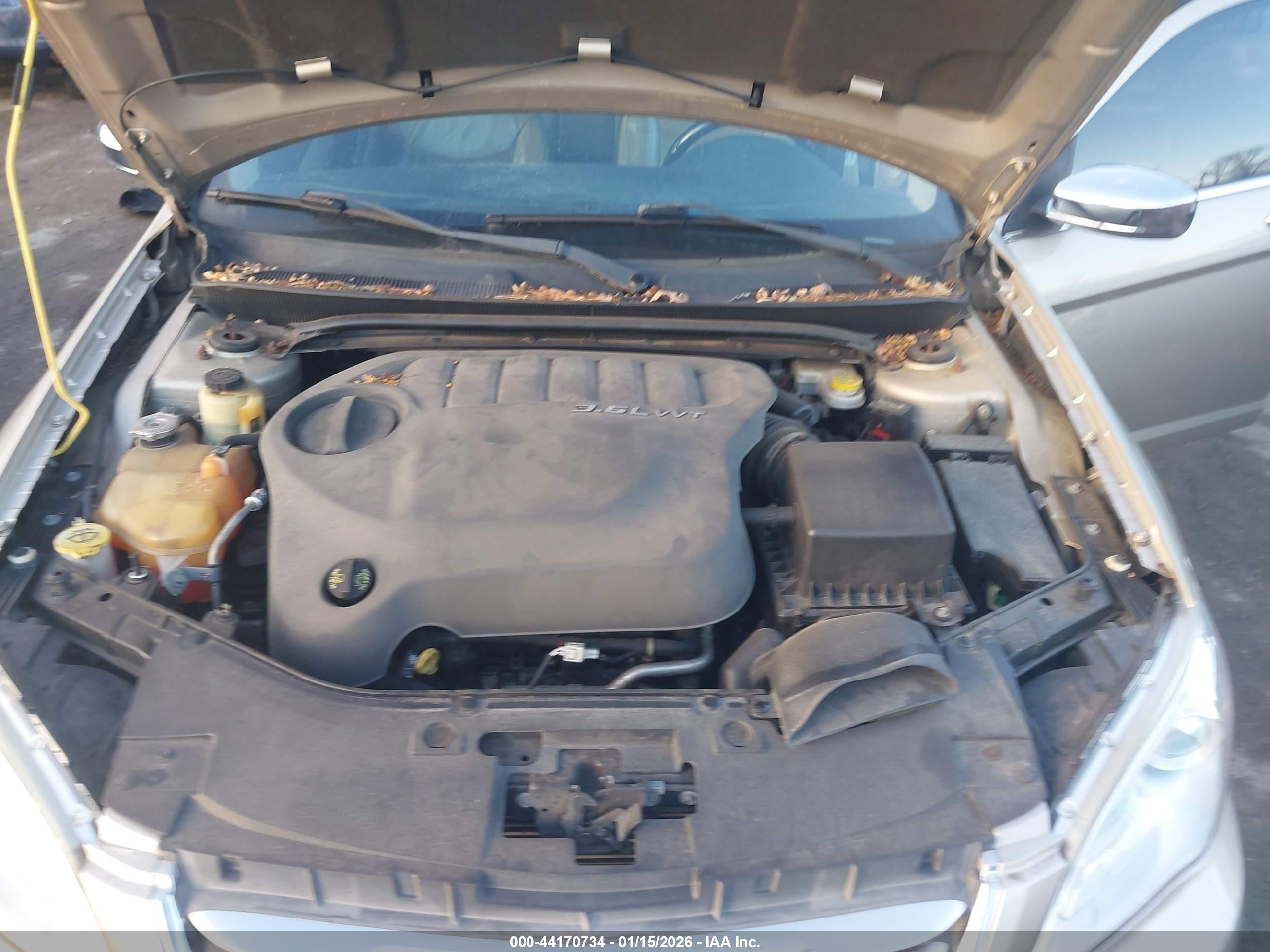 CHRYSLER 200 image 10