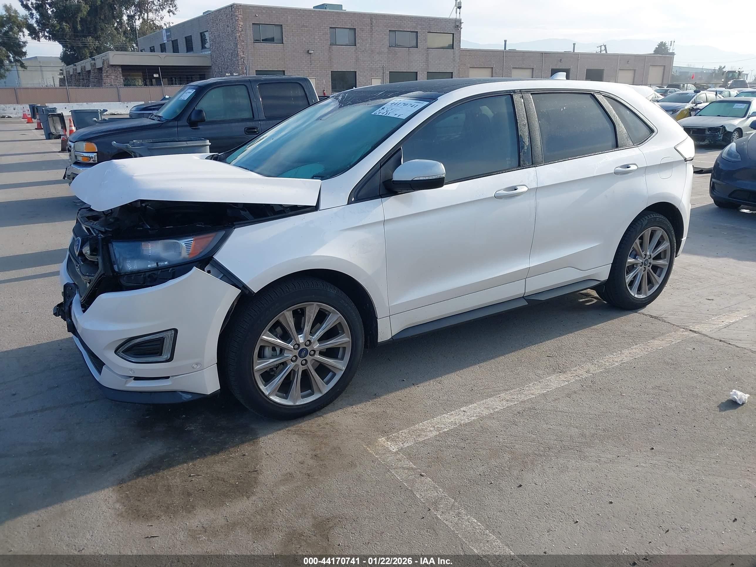 FORD EDGE image 2