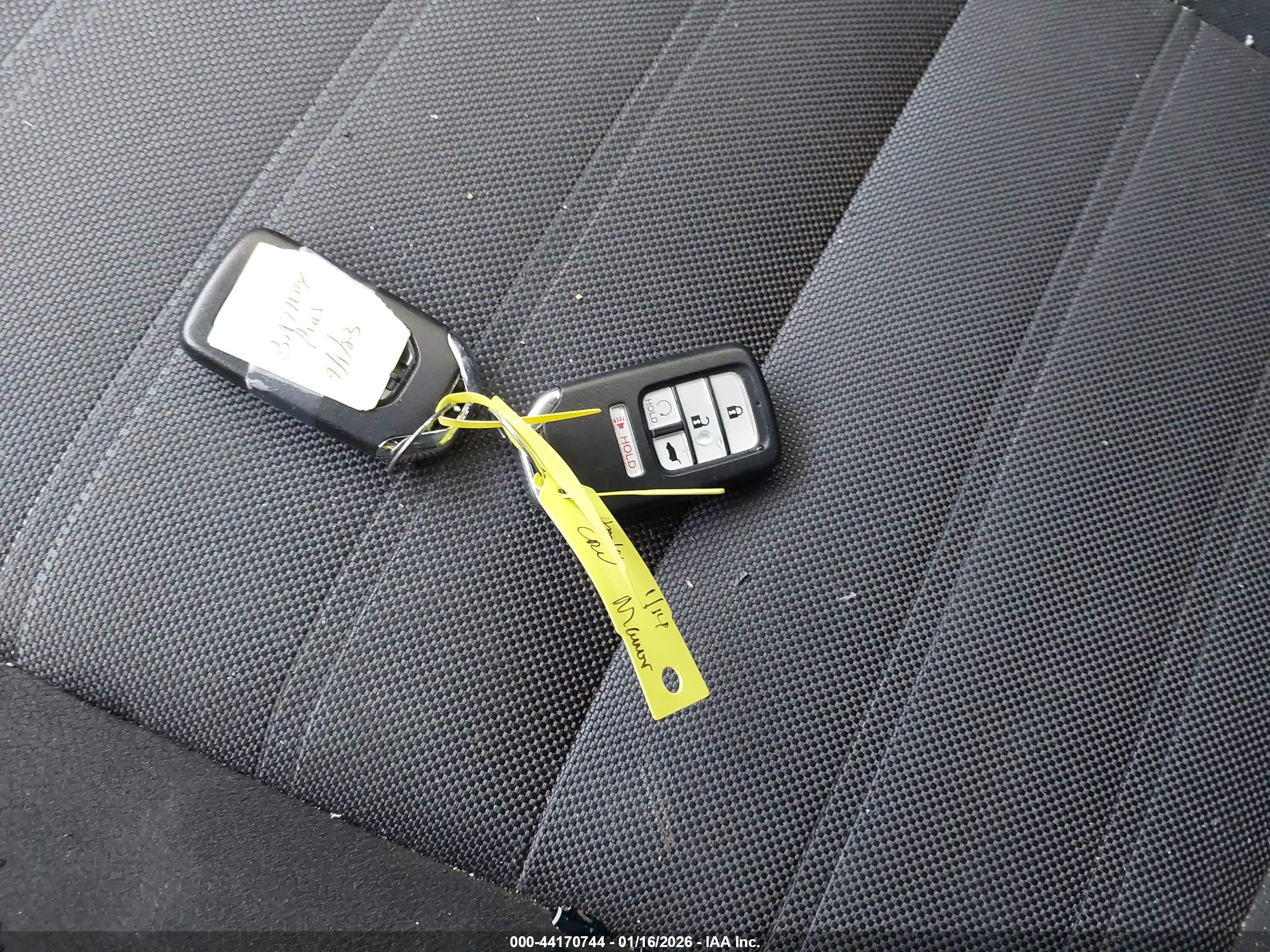 HONDA CR-V image 11