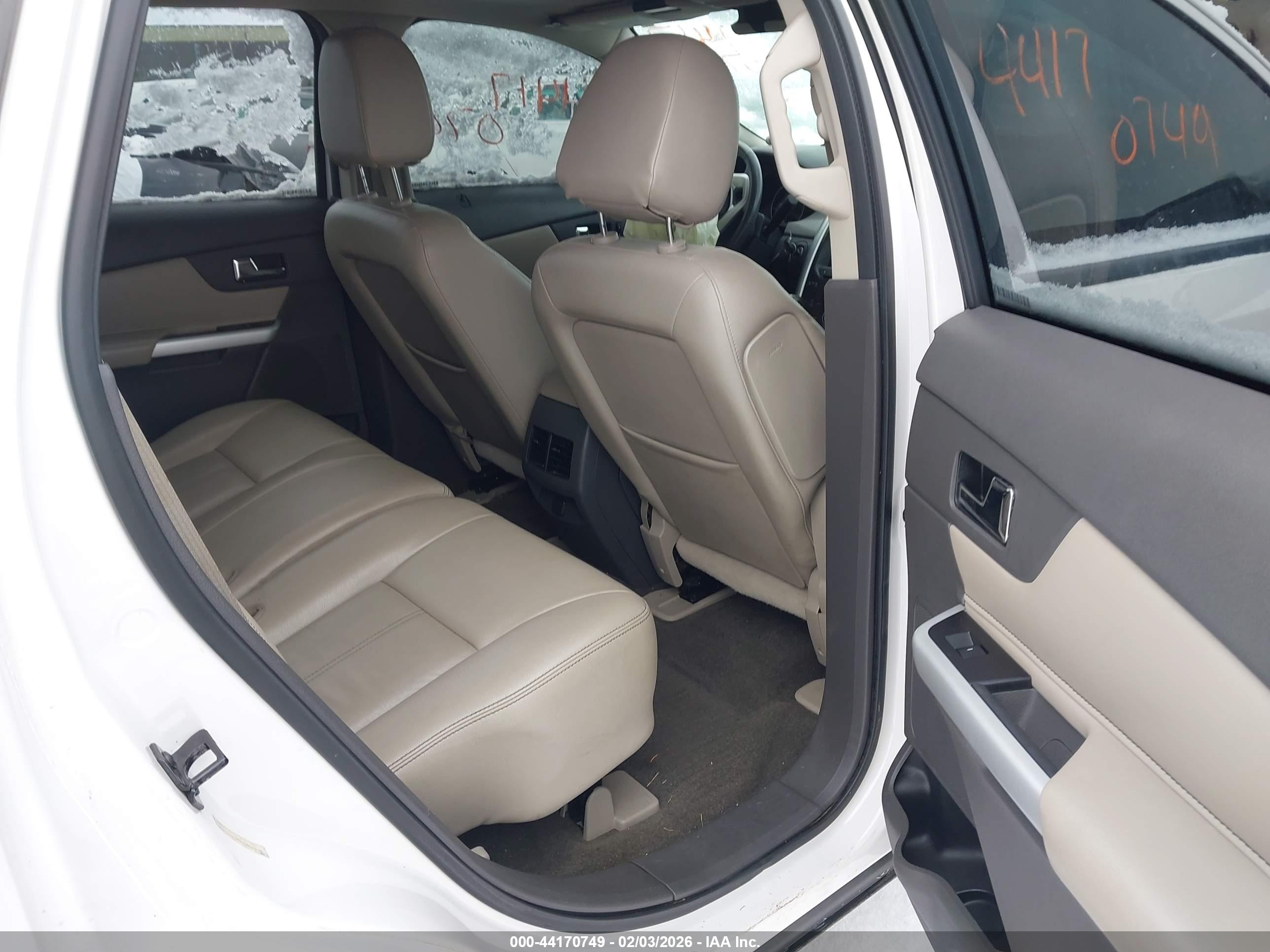 FORD EDGE image 8
