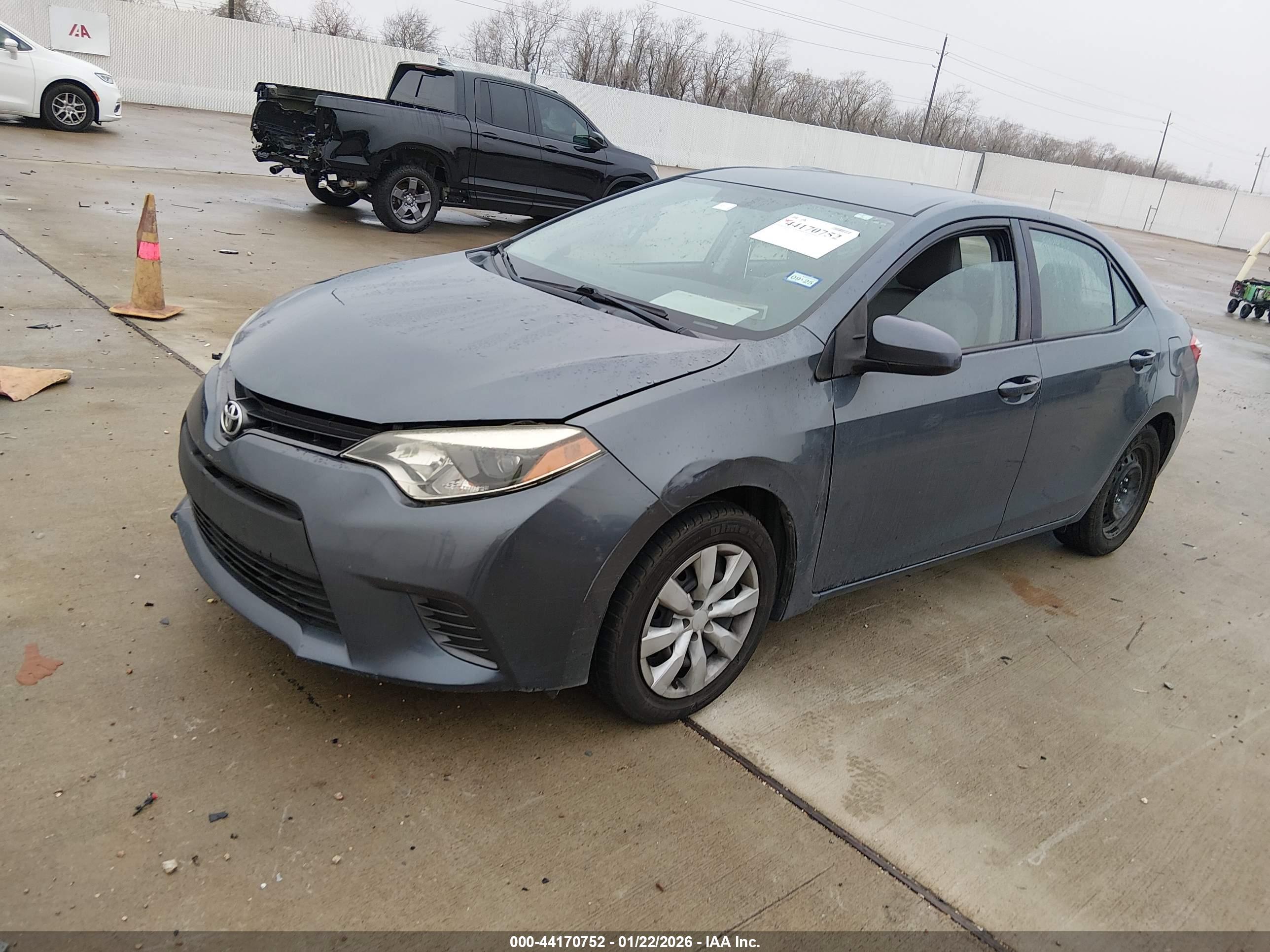 TOYOTA COROLLA image 2