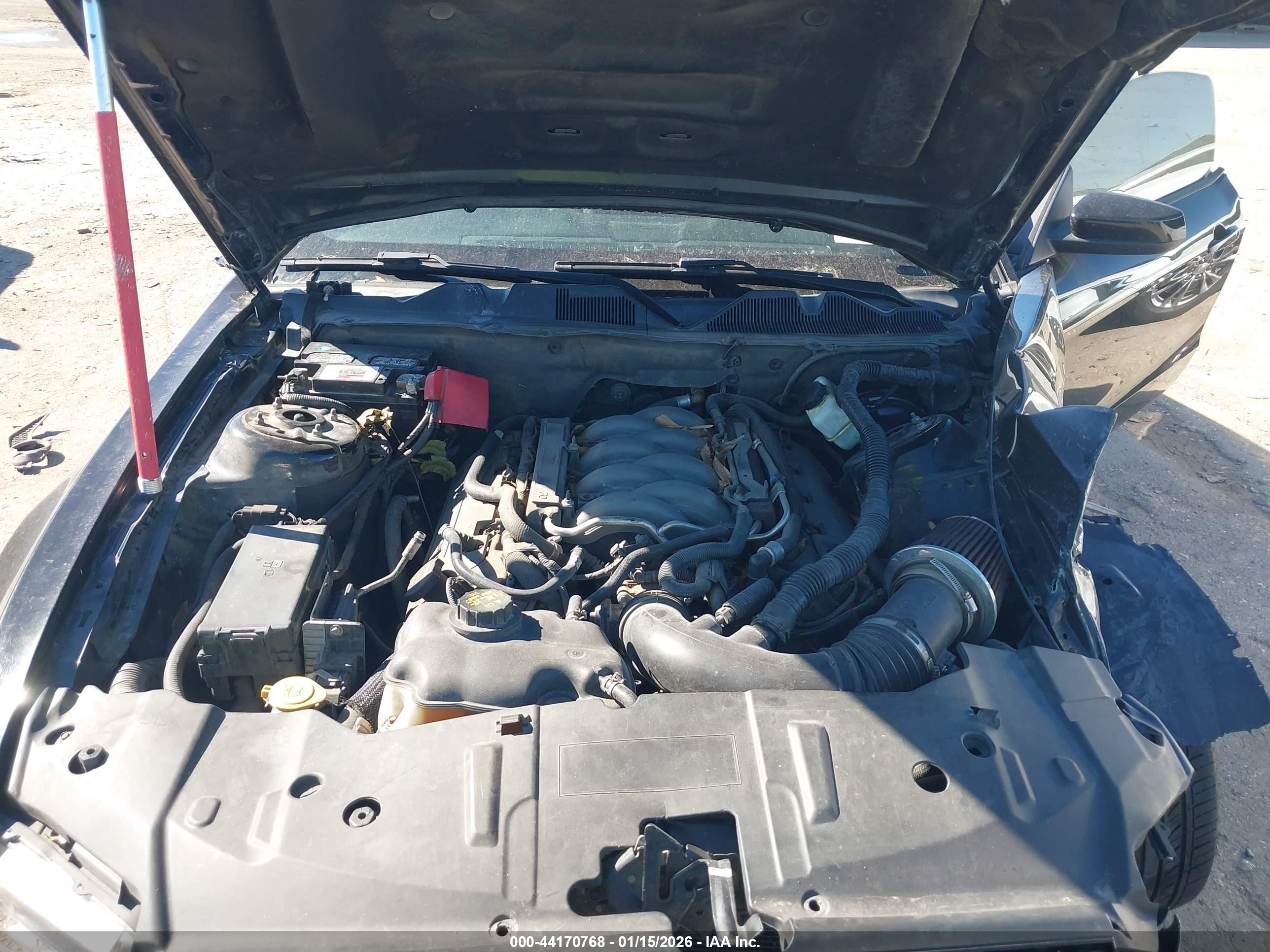 FORD MUSTANG image 10