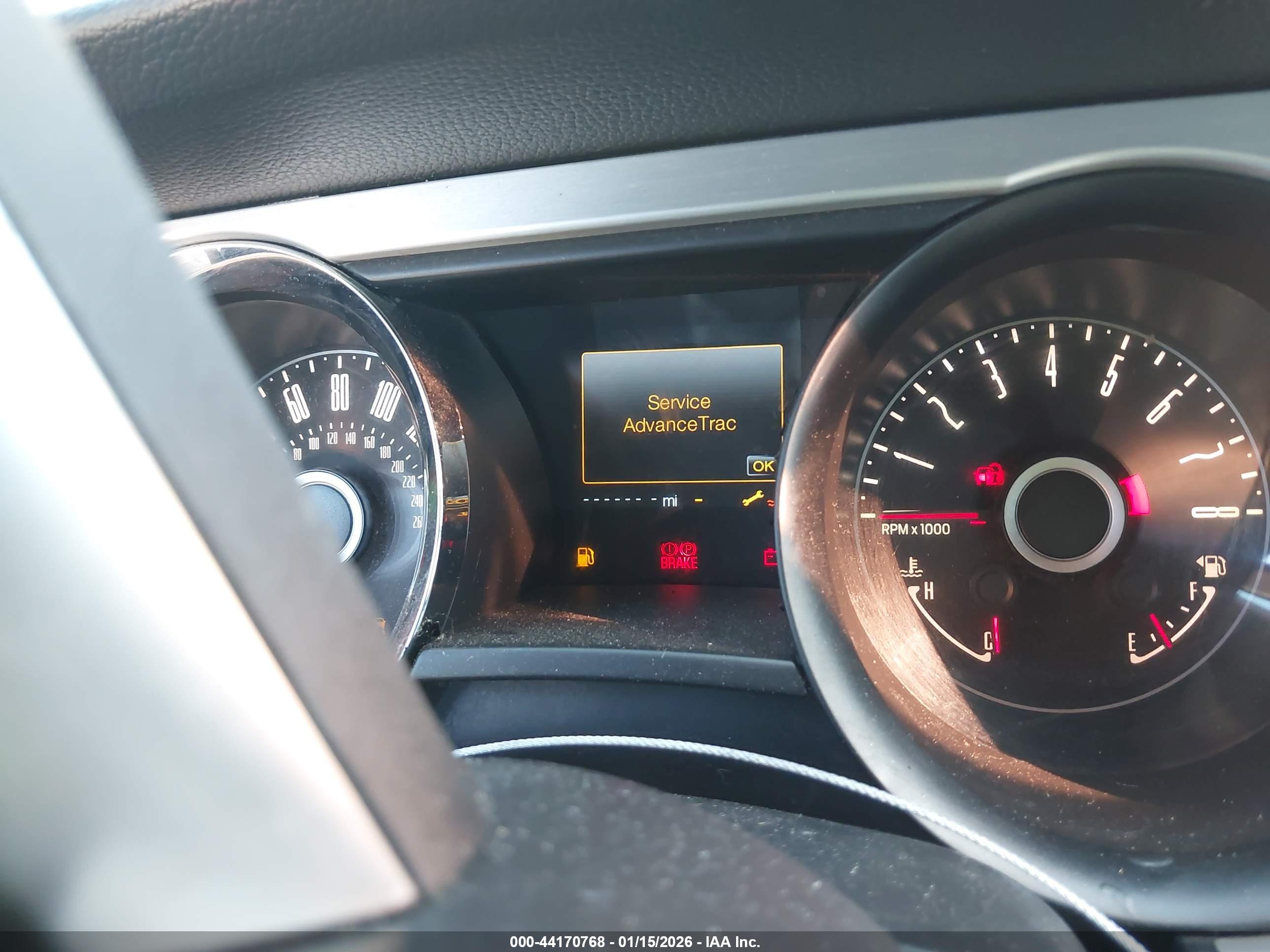 FORD MUSTANG image 7