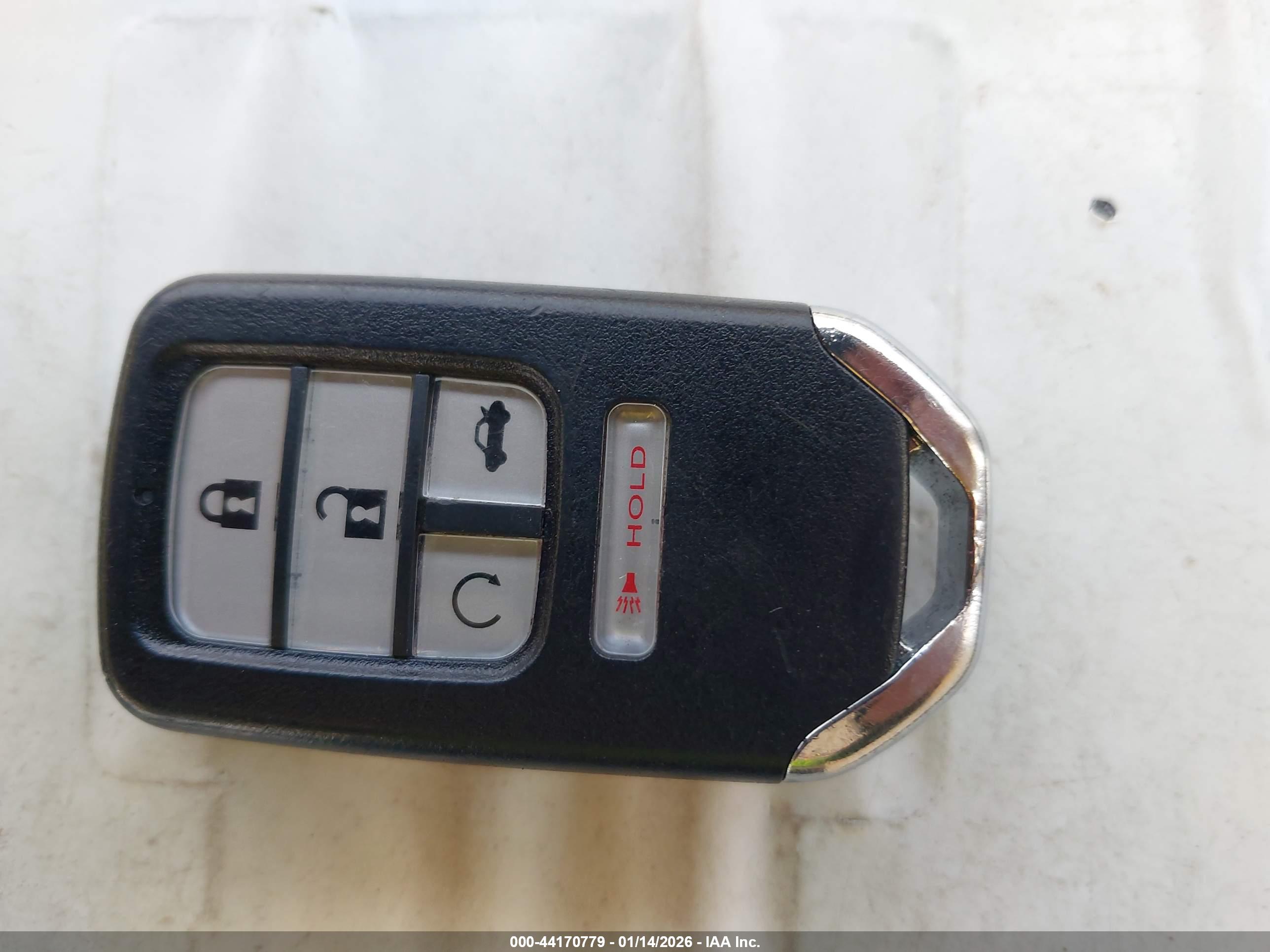 TOYOTA YARIS image 11