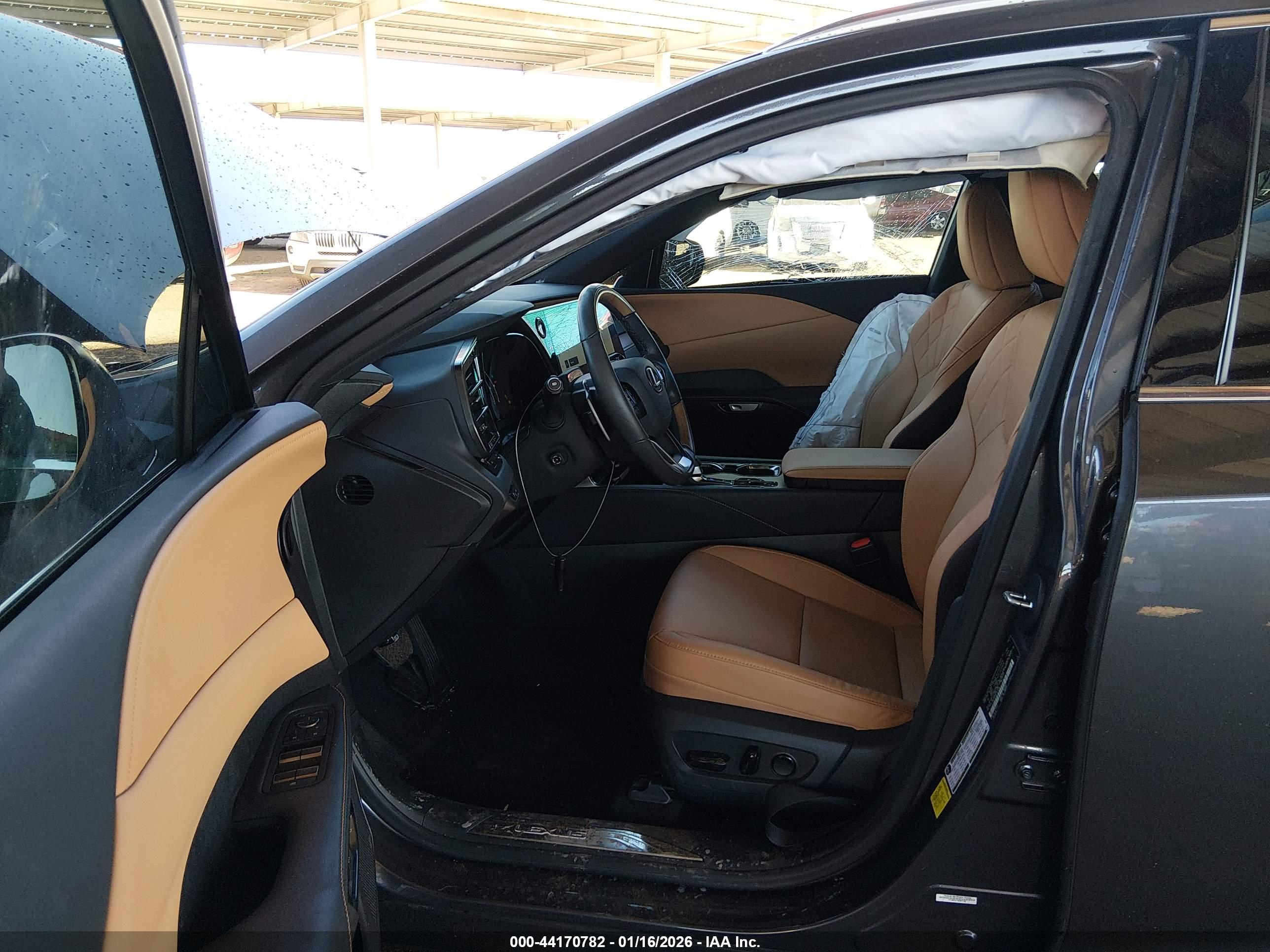 LEXUS RX image 5