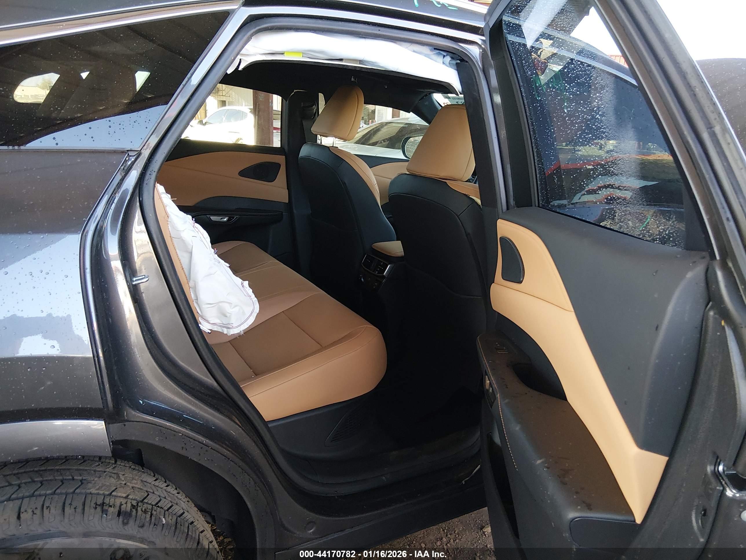 LEXUS RX image 8
