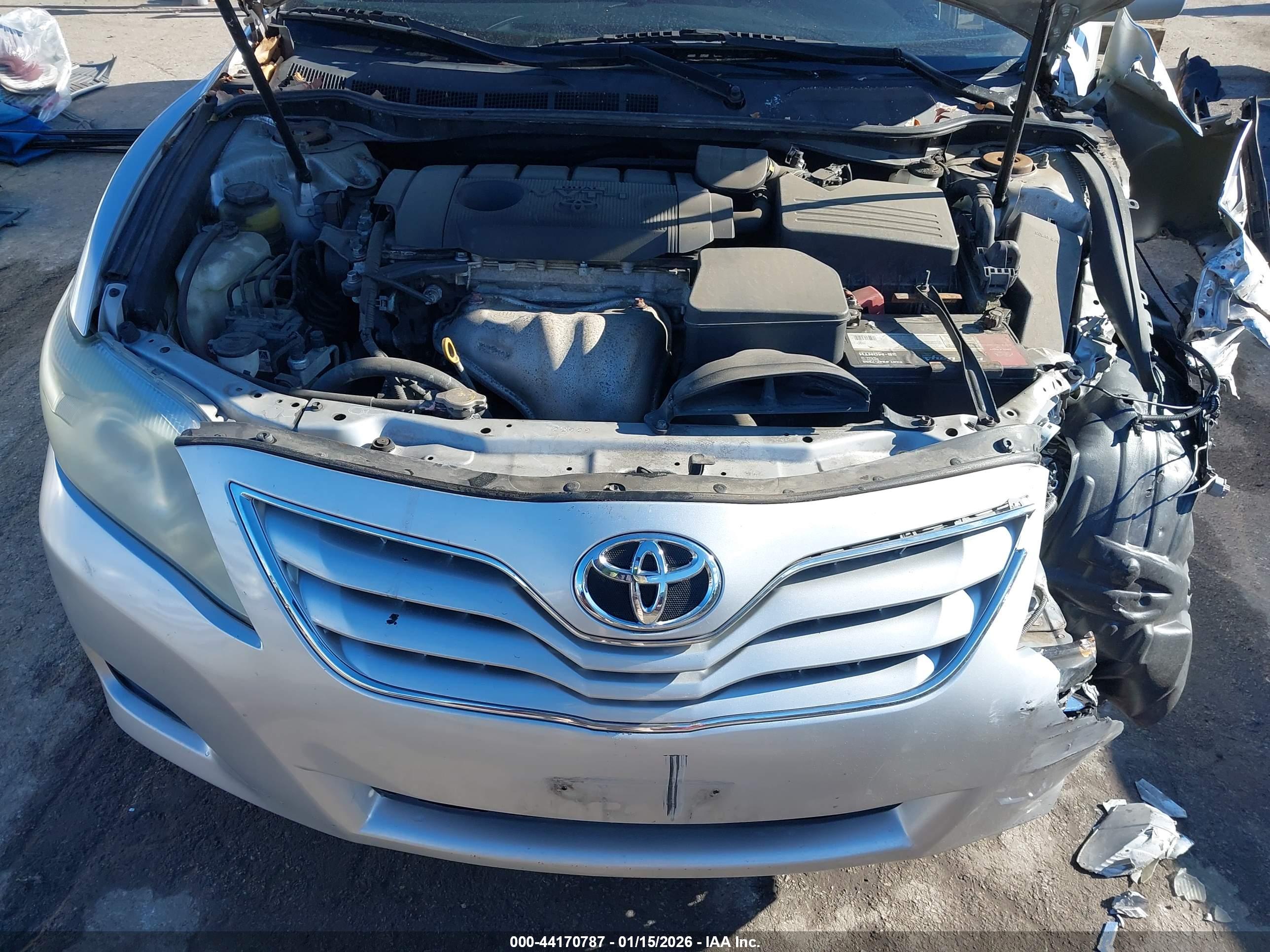TOYOTA CAMRY image 10