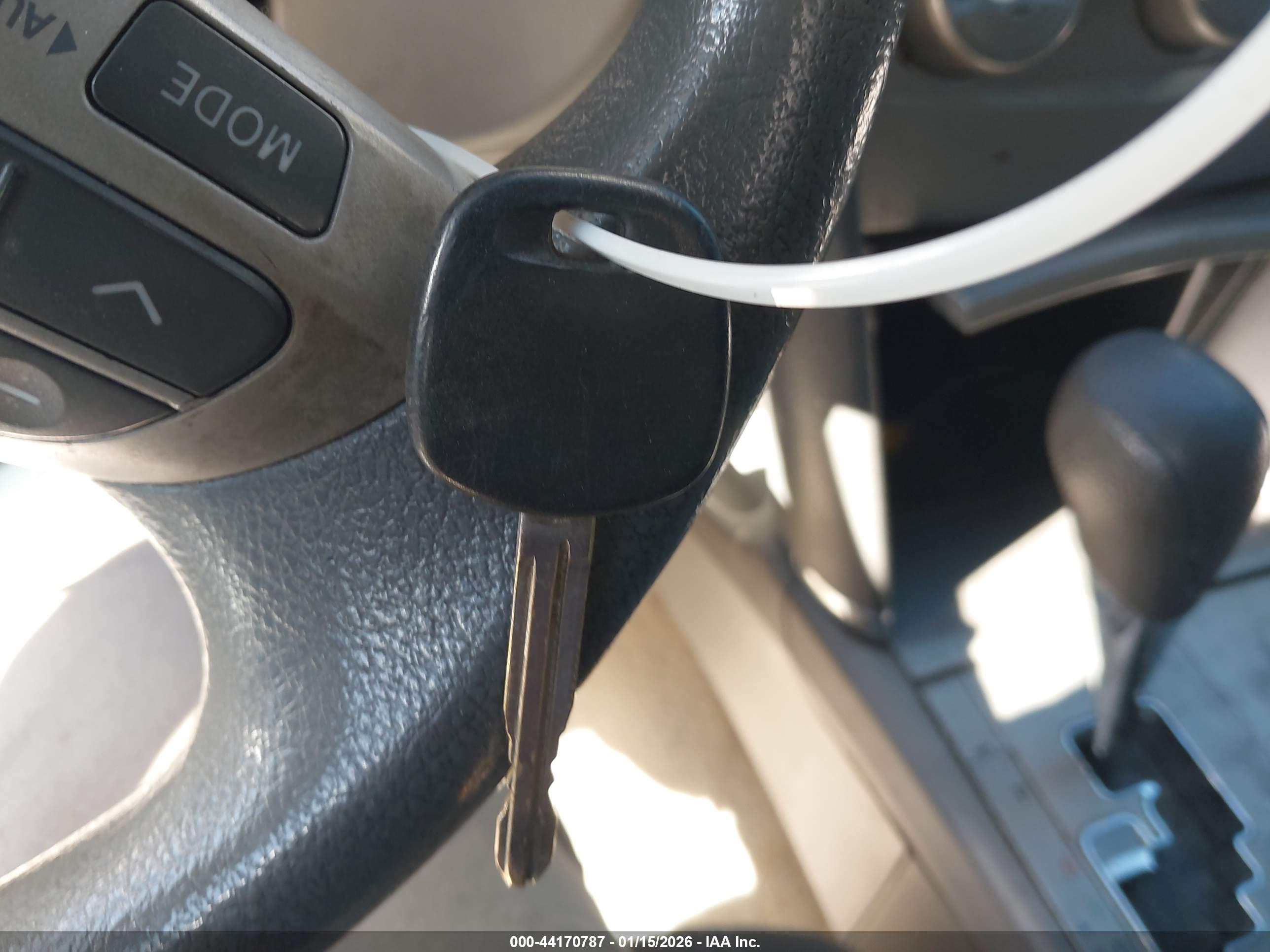 TOYOTA CAMRY image 11