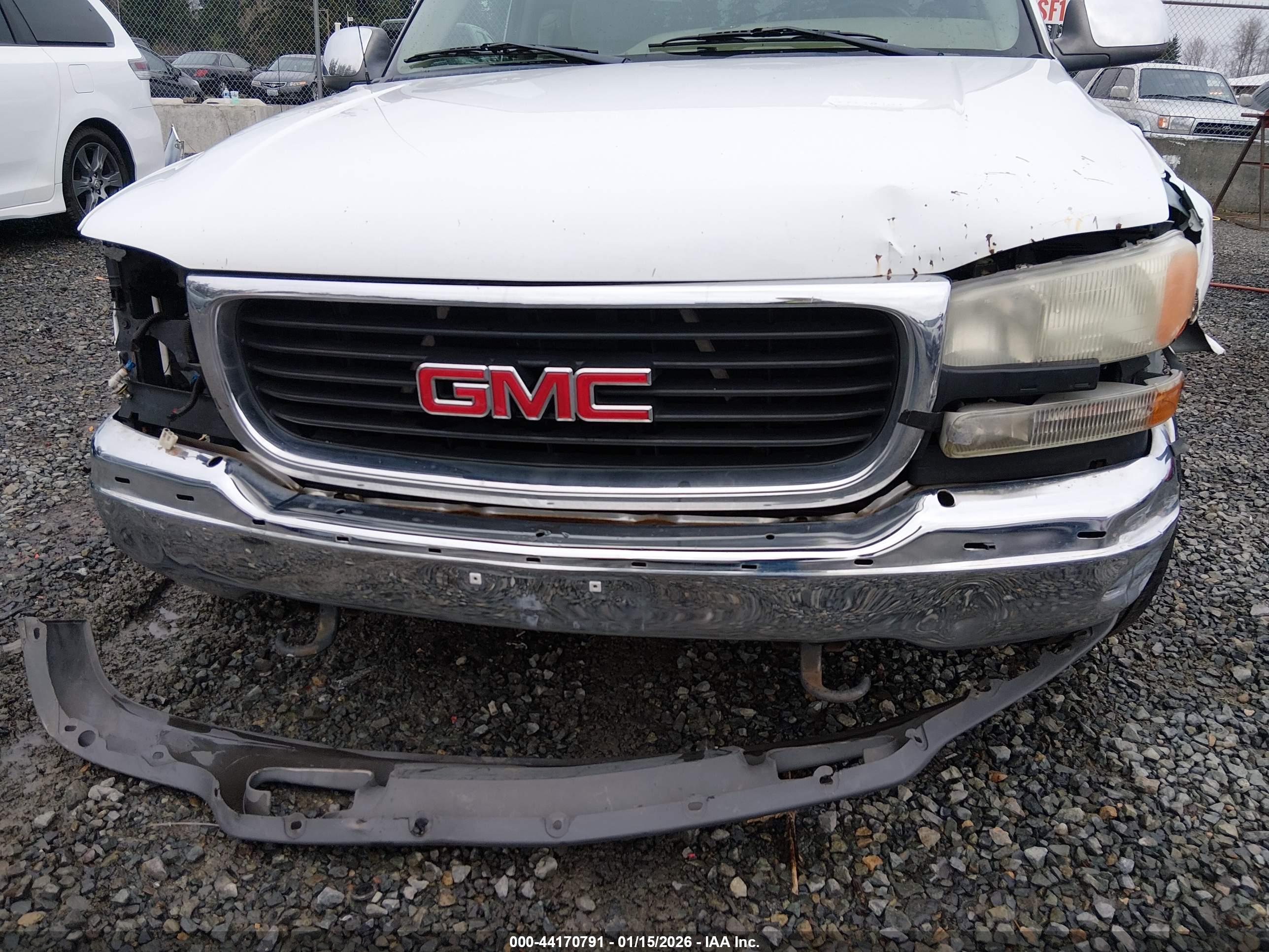 GMC SIERRA image 6