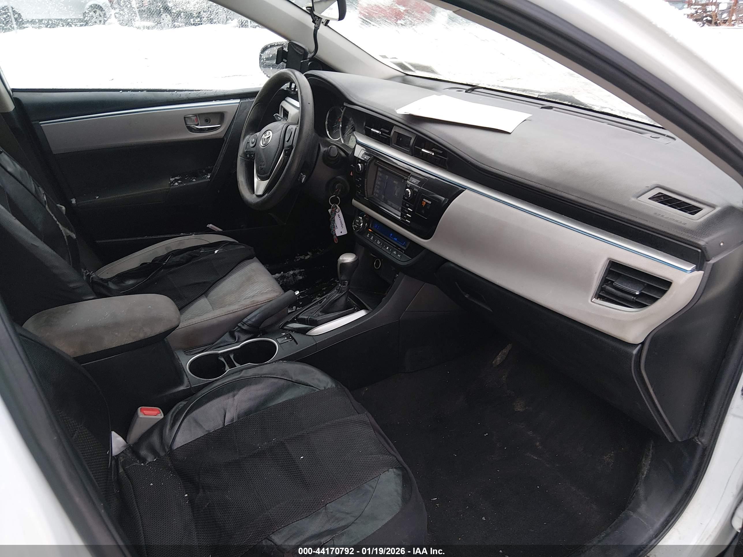 TOYOTA COROLLA image 5