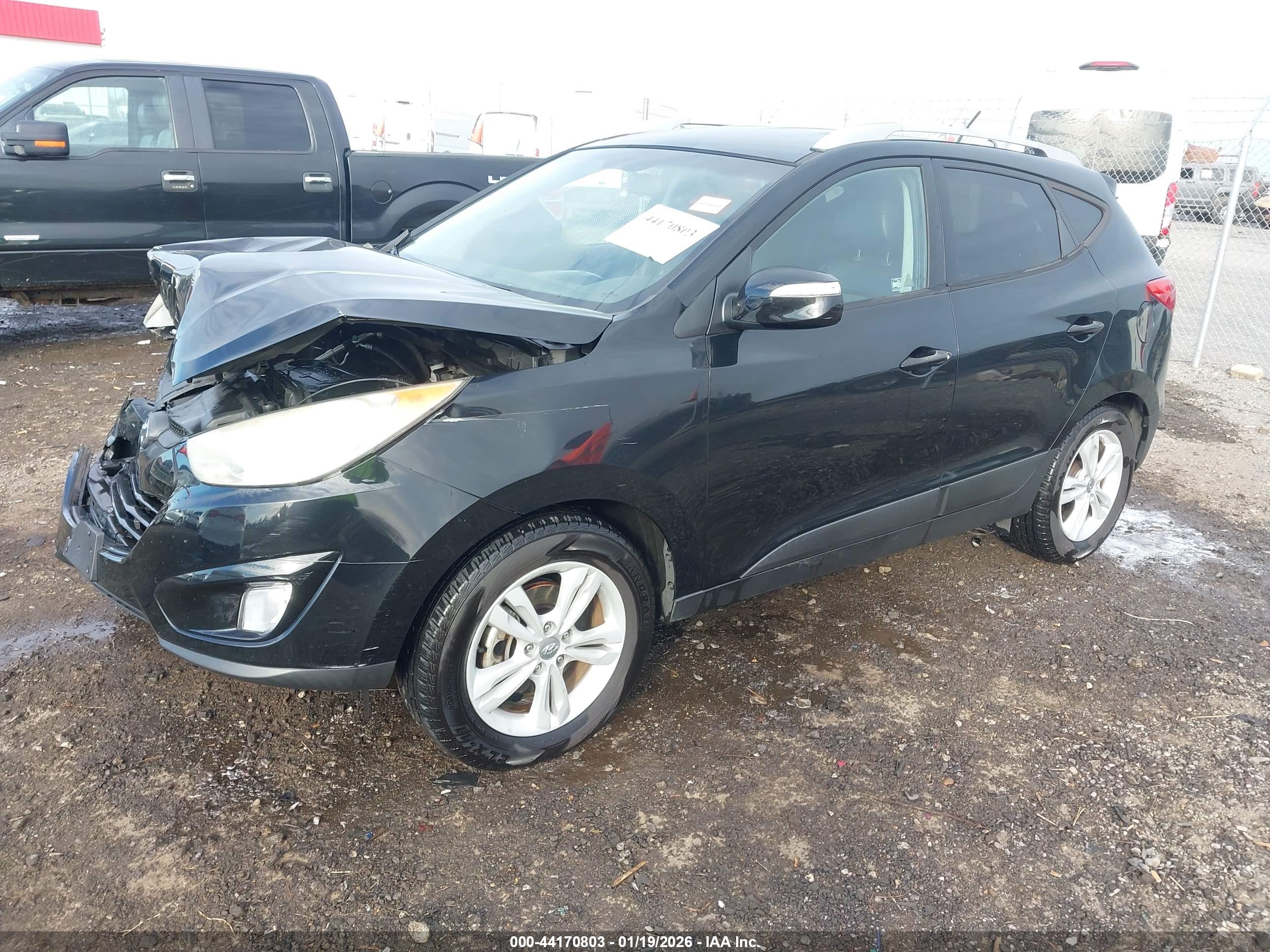 HYUNDAI TUCSON image 2