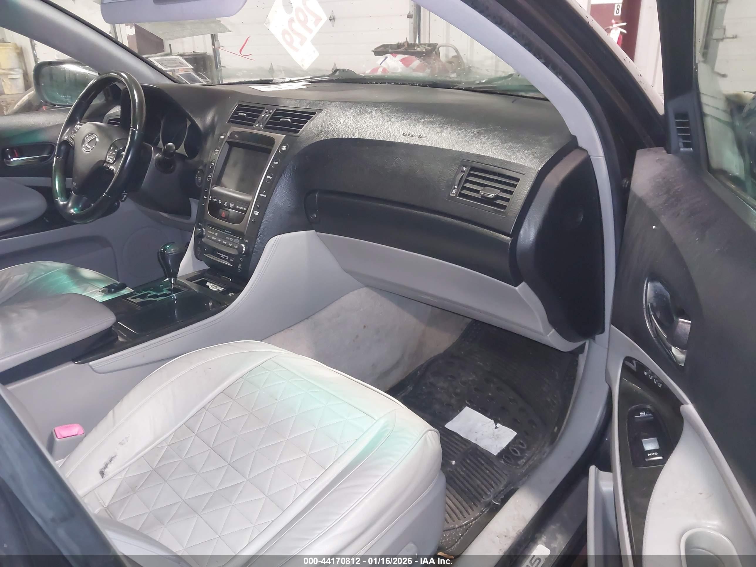 LEXUS GS image 5