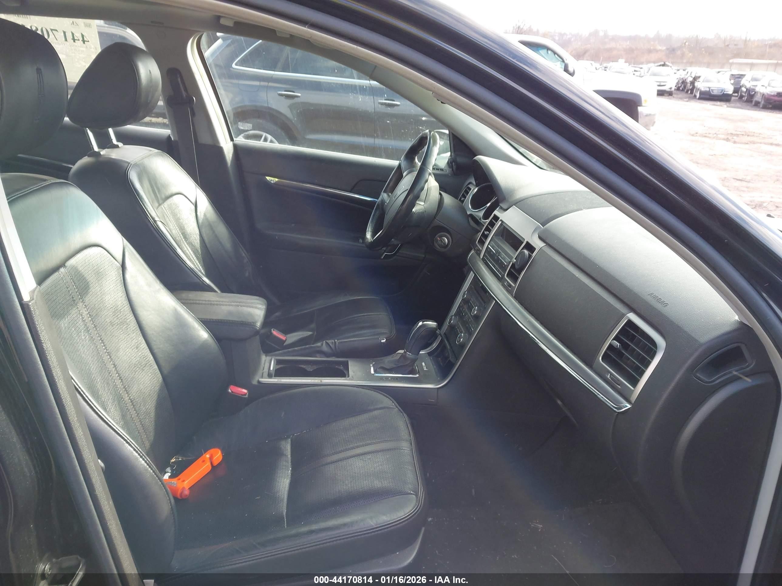 LINCOLN MKZ image 5