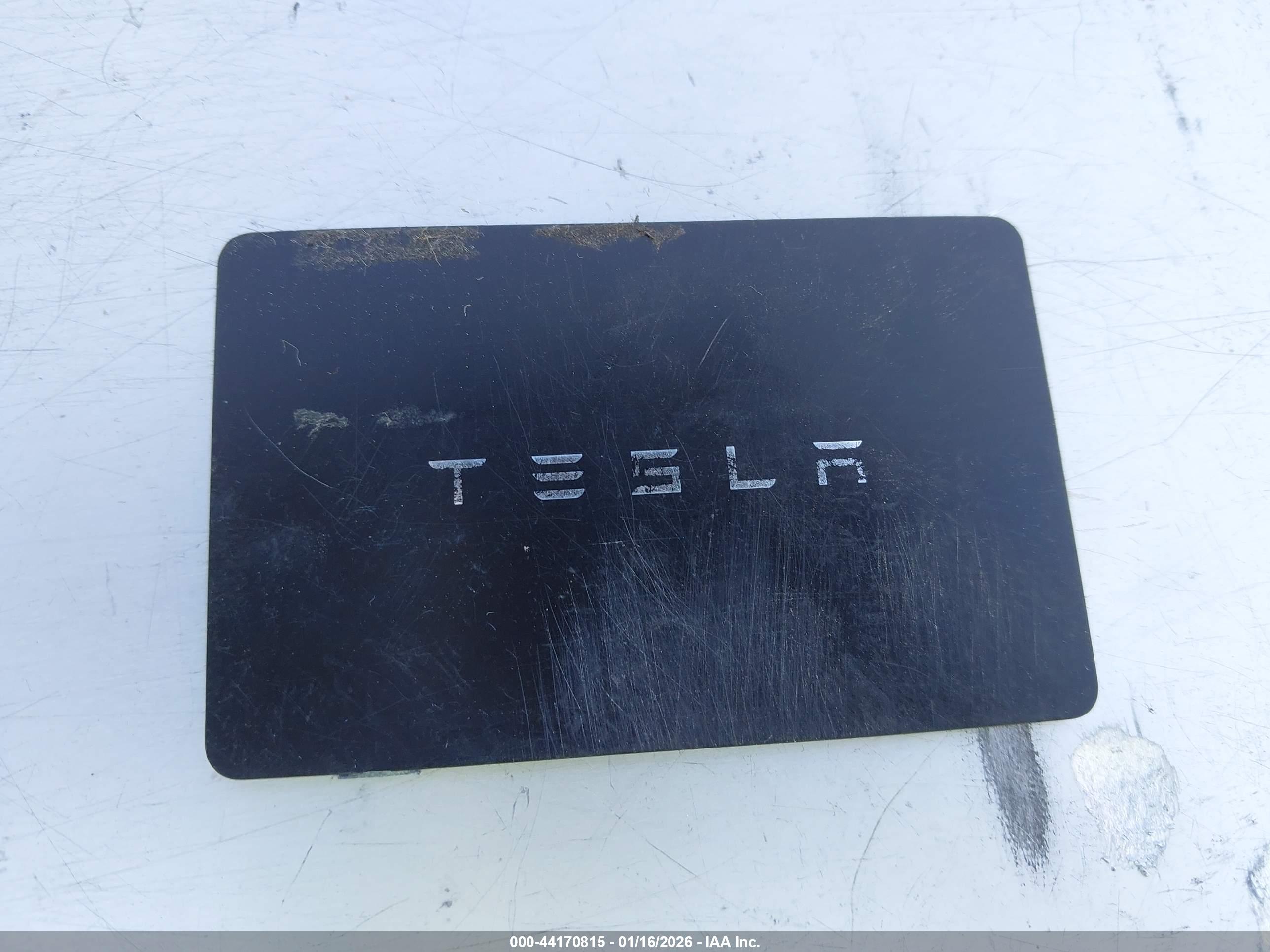 TESLA MODEL image 11