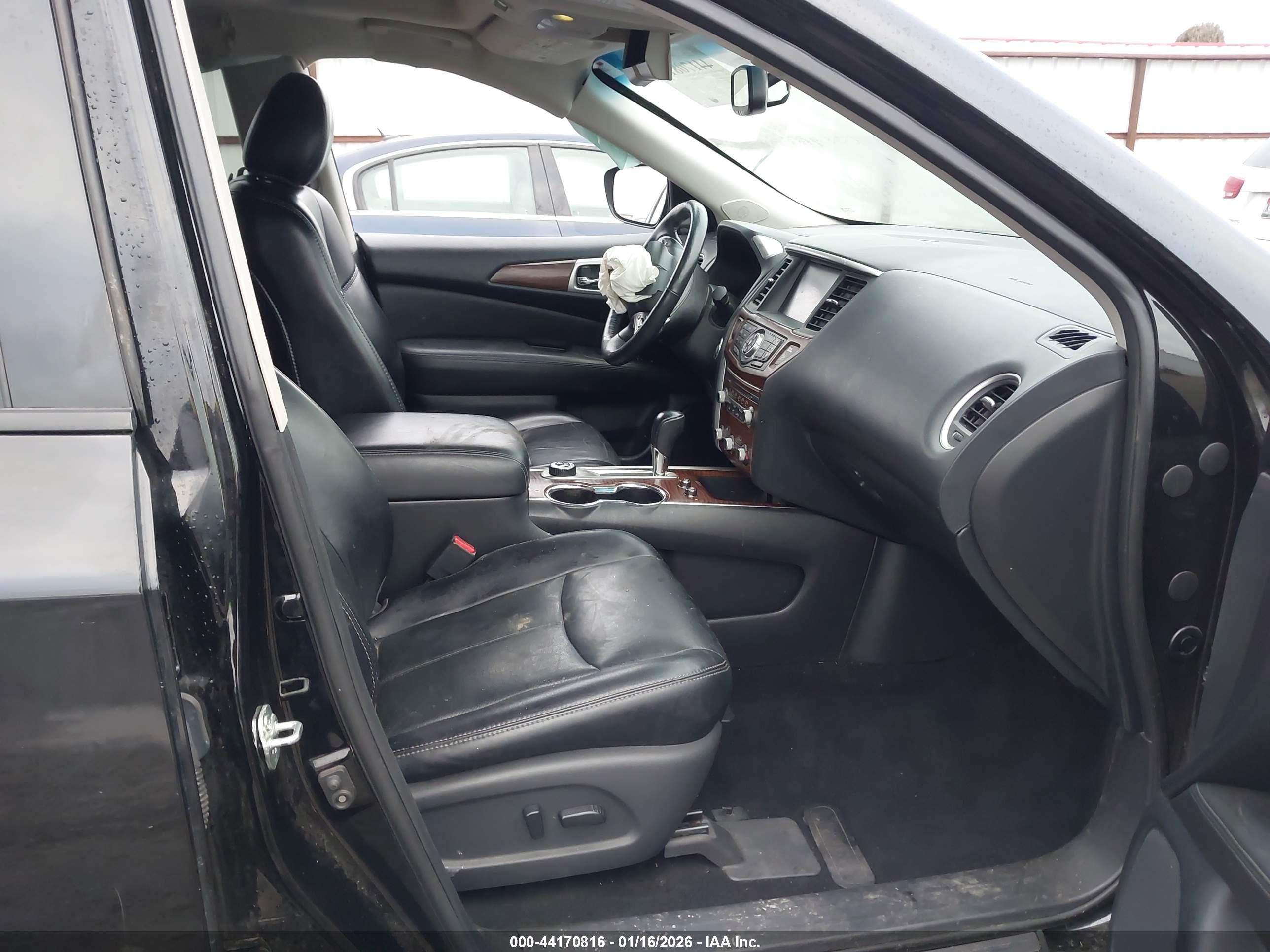 NISSAN PATHFINDER image 5